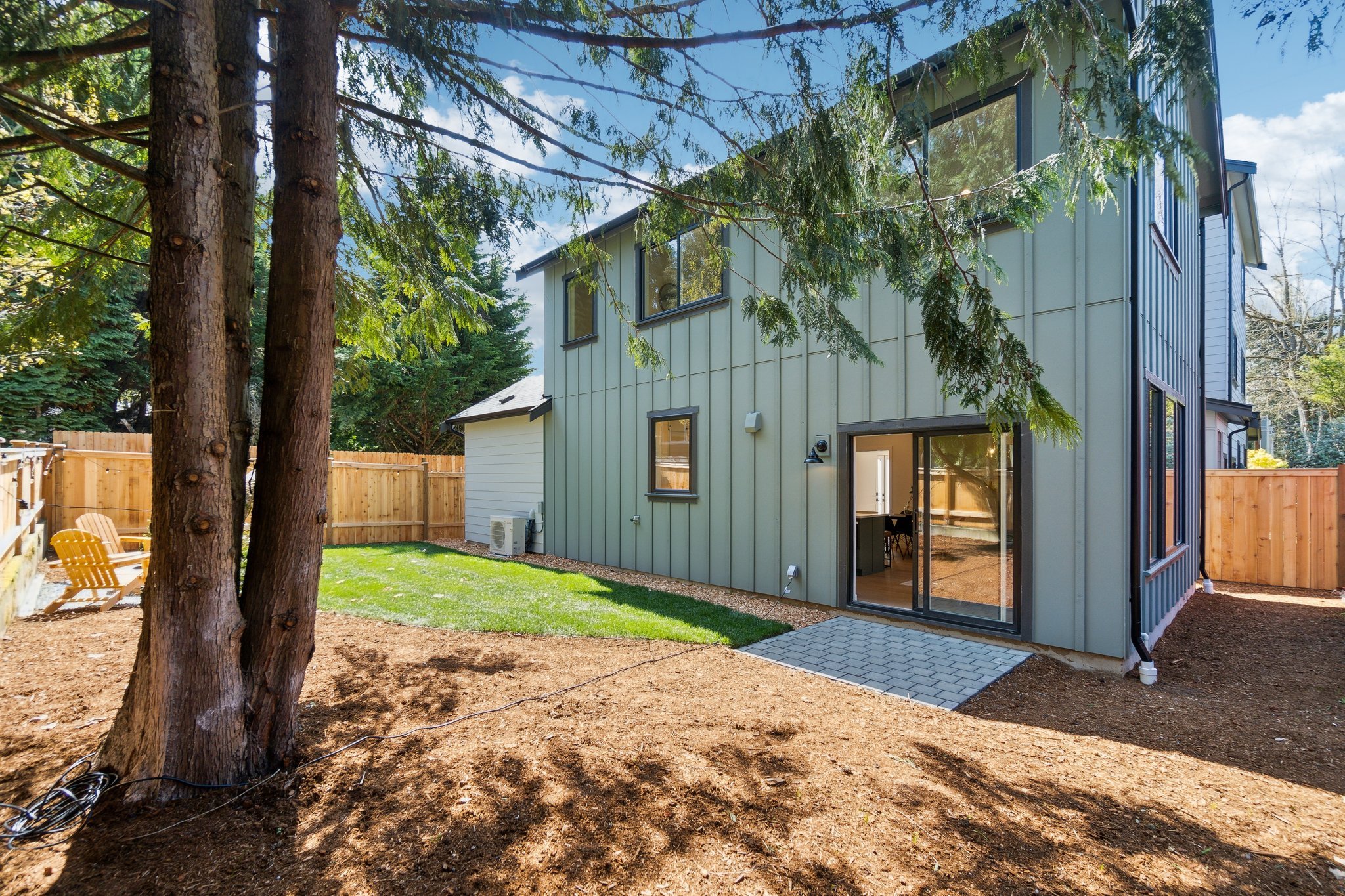29-web-or-mls-8th Ave NE-1704-029.jpg