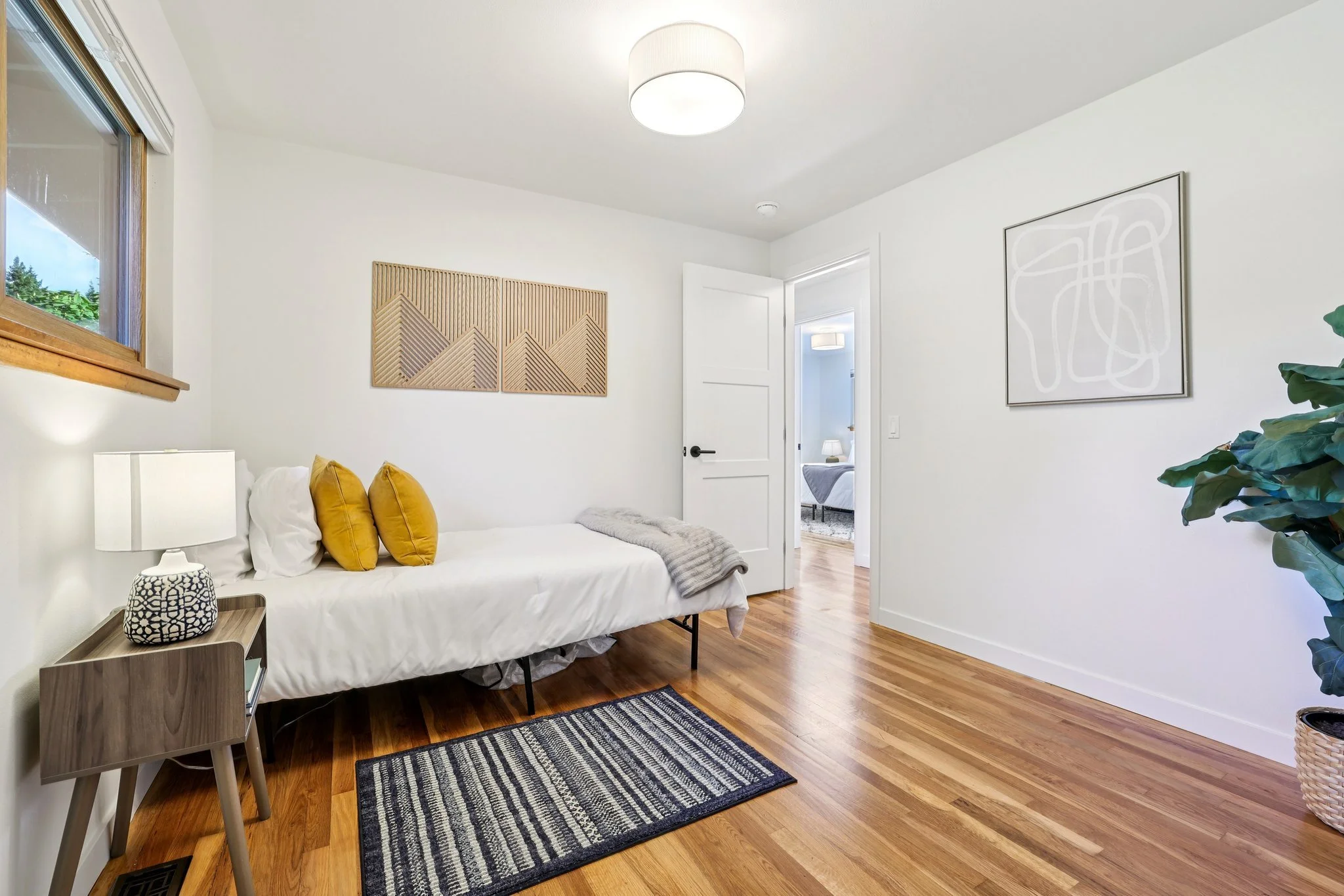 23-web-or-mls-NW 203rd St-S1802-023.jpg