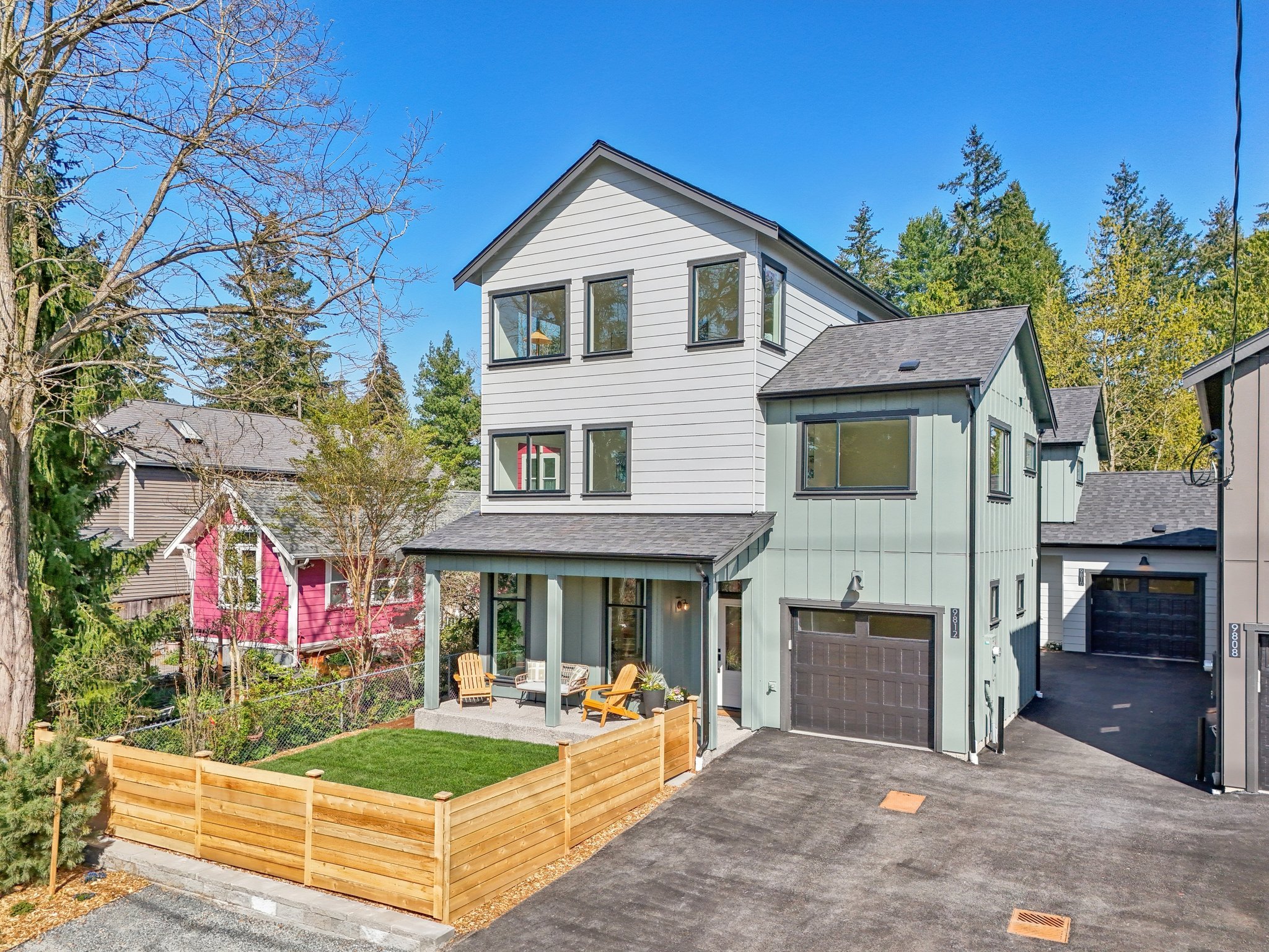 3-web-or-mls-8th Ave-1704-003.jpg