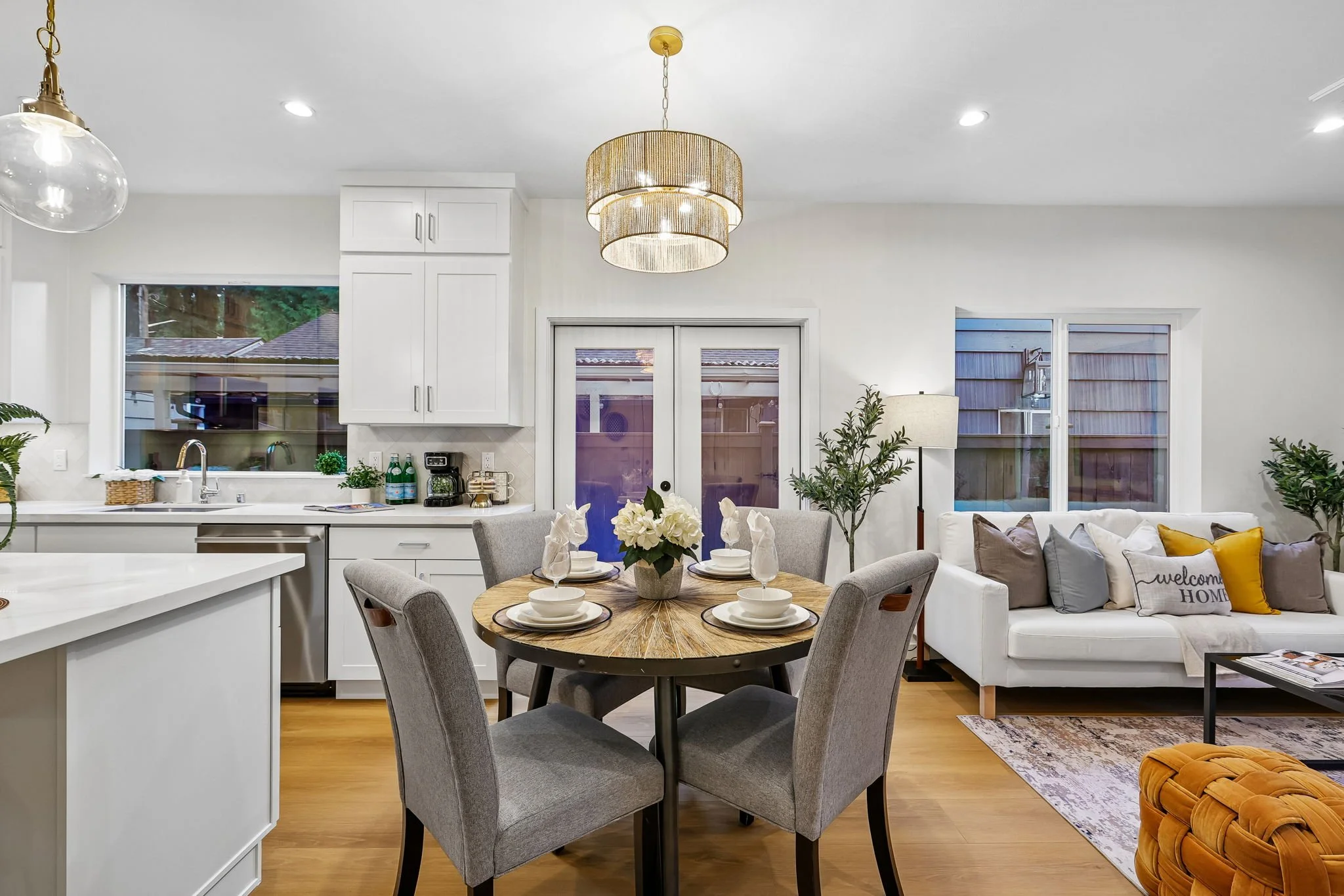 11-web-or-mls-13717 Stone Ave N 2-S2910-011.jpg