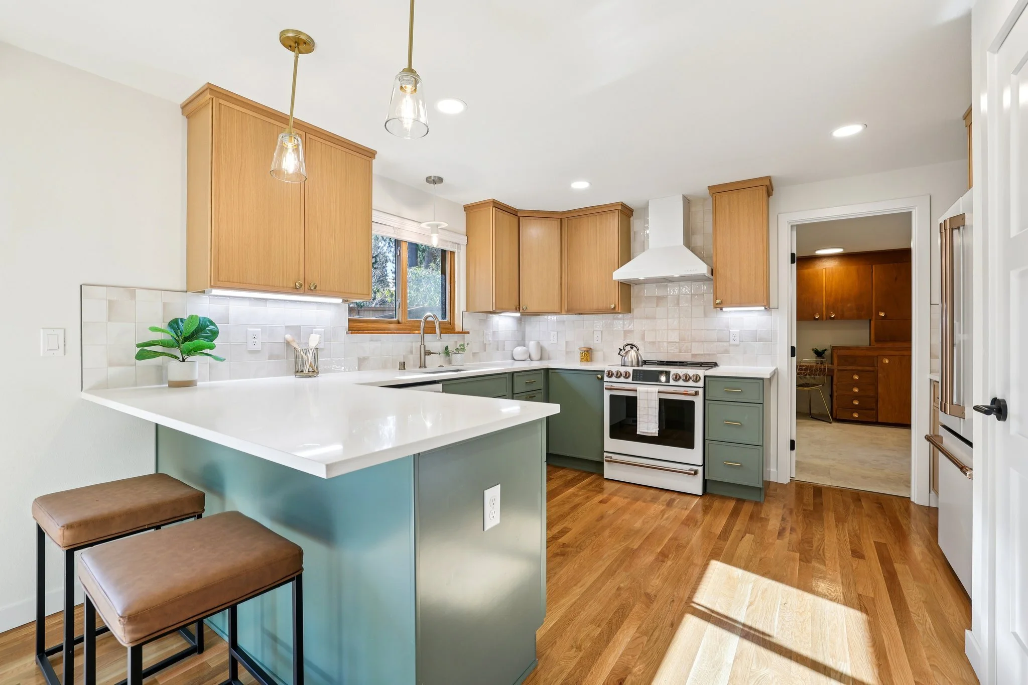 12-web-or-mls-NW 203rd St-S1802-012.jpg