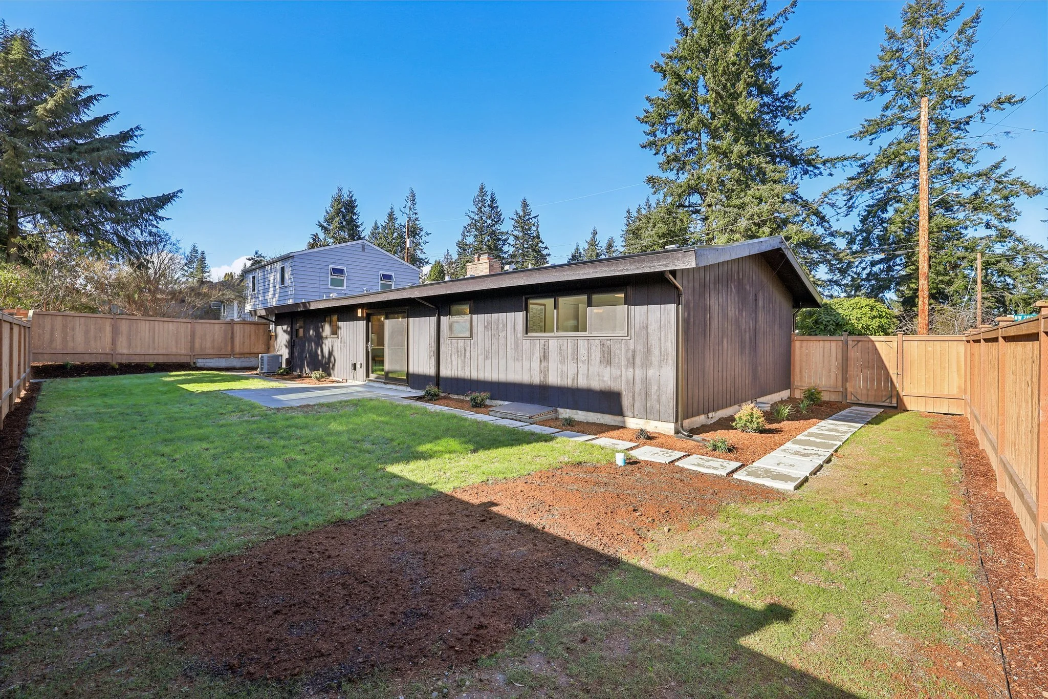 32-web-or-mls-NW 203rd St-S1802-032r.jpg