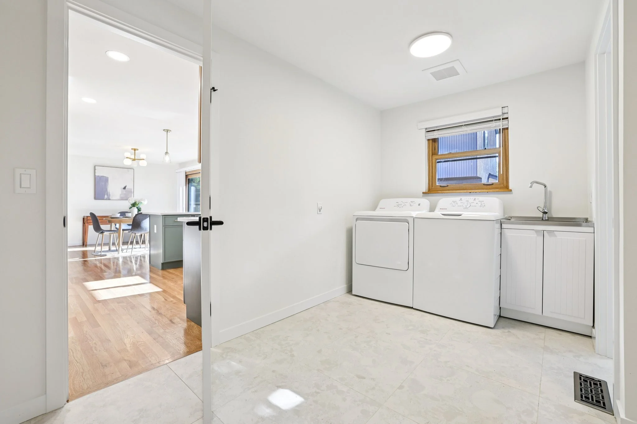 17-web-or-mls-NW 203rd St-S1802-017.jpg