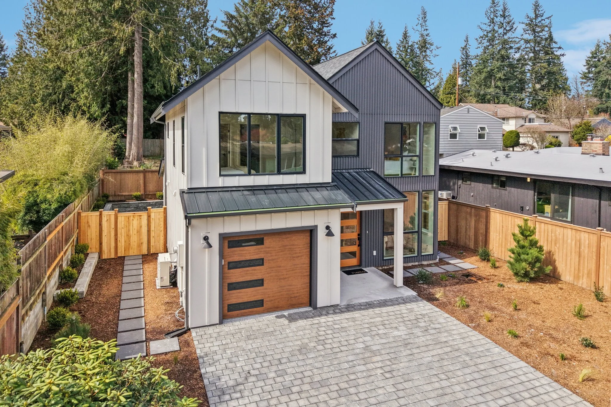 49-web-or-mls-5th Ave NW-S0104-049.jpg