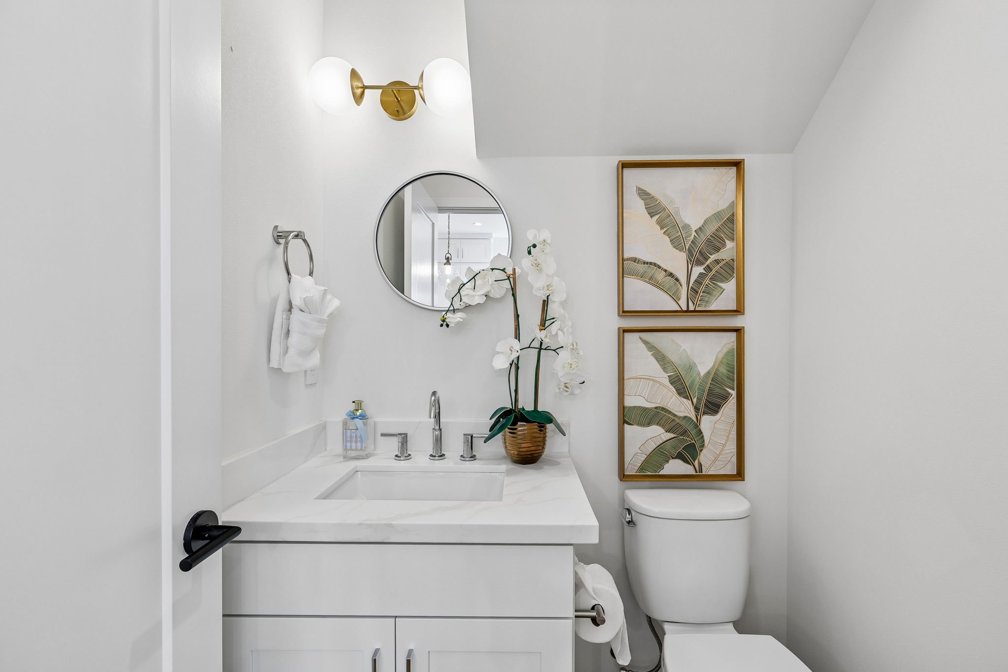 18-web-or-mls-13717 Stone Ave N 2-S2910-018.jpg