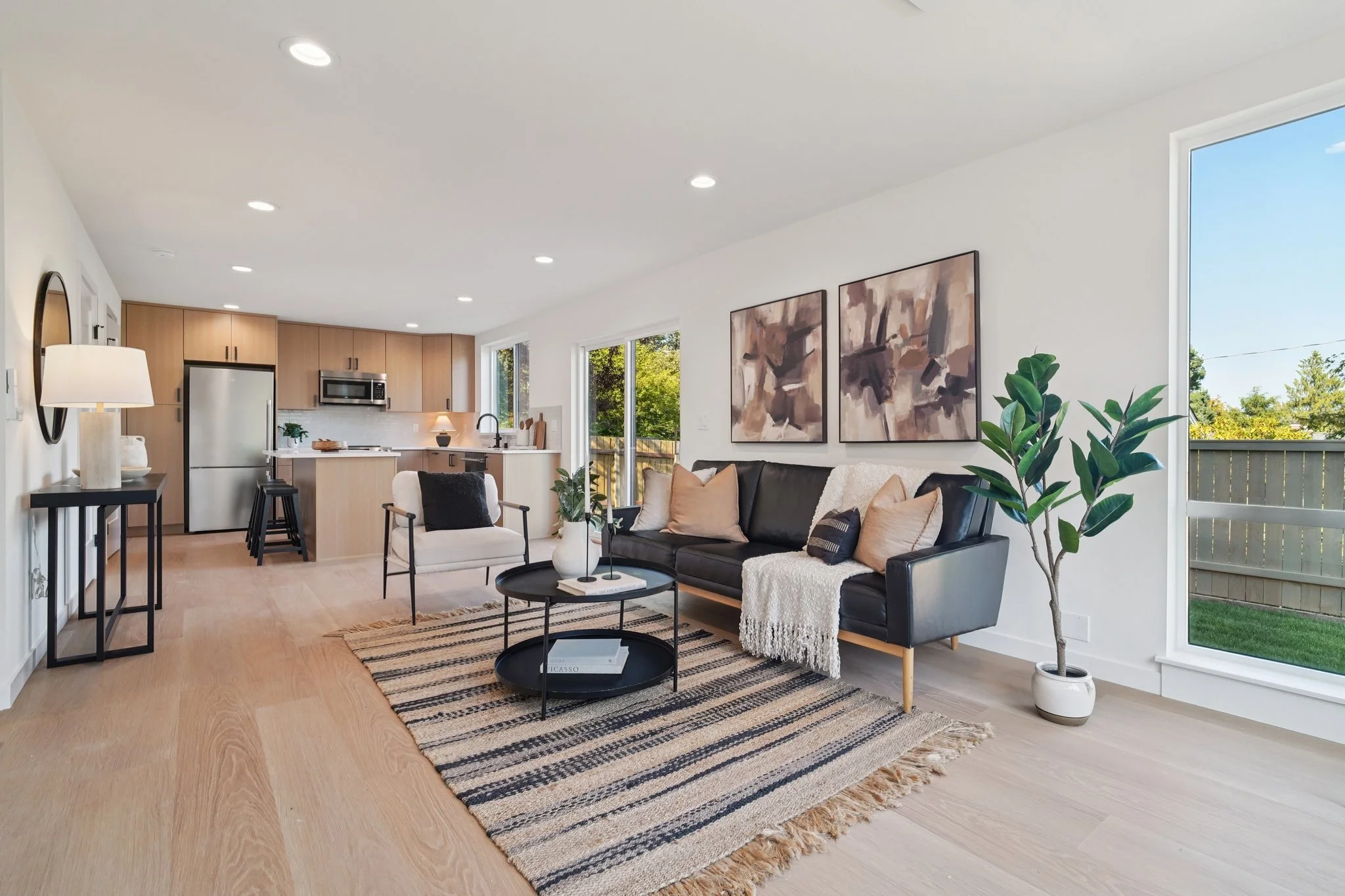 4-web-or-mls-NE 89th St-S2407-004.jpg