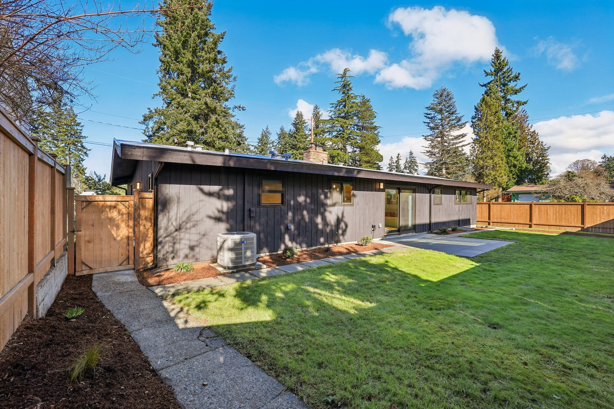 31-web-or-mls-NW 203rd St-S1802-031r.jpg