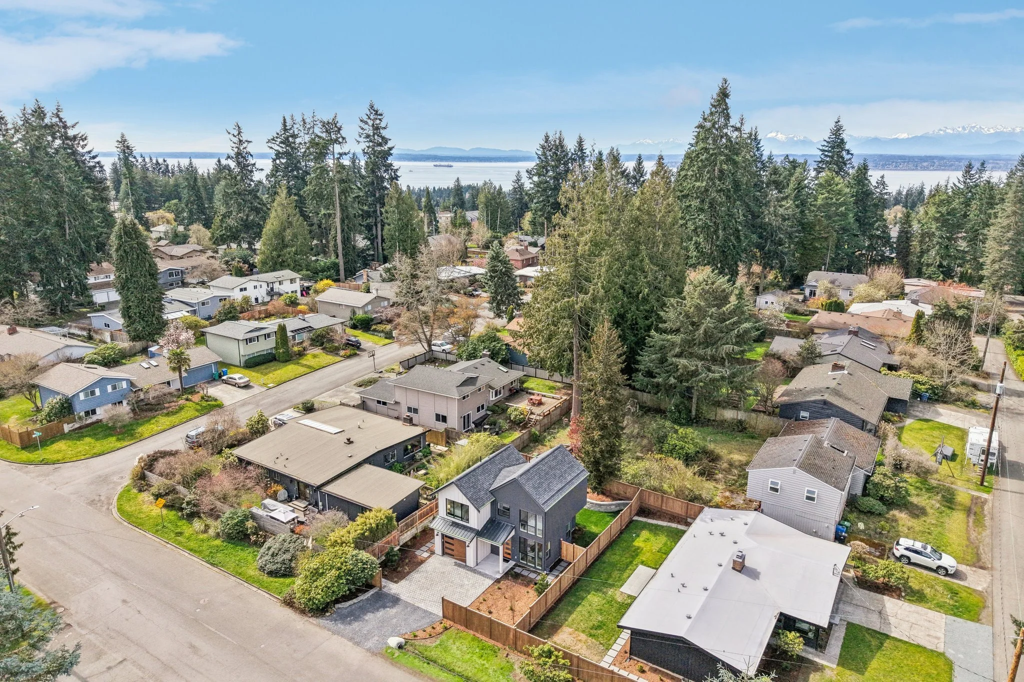 56-web-or-mls-5th Ave NW-S0104-056.jpg