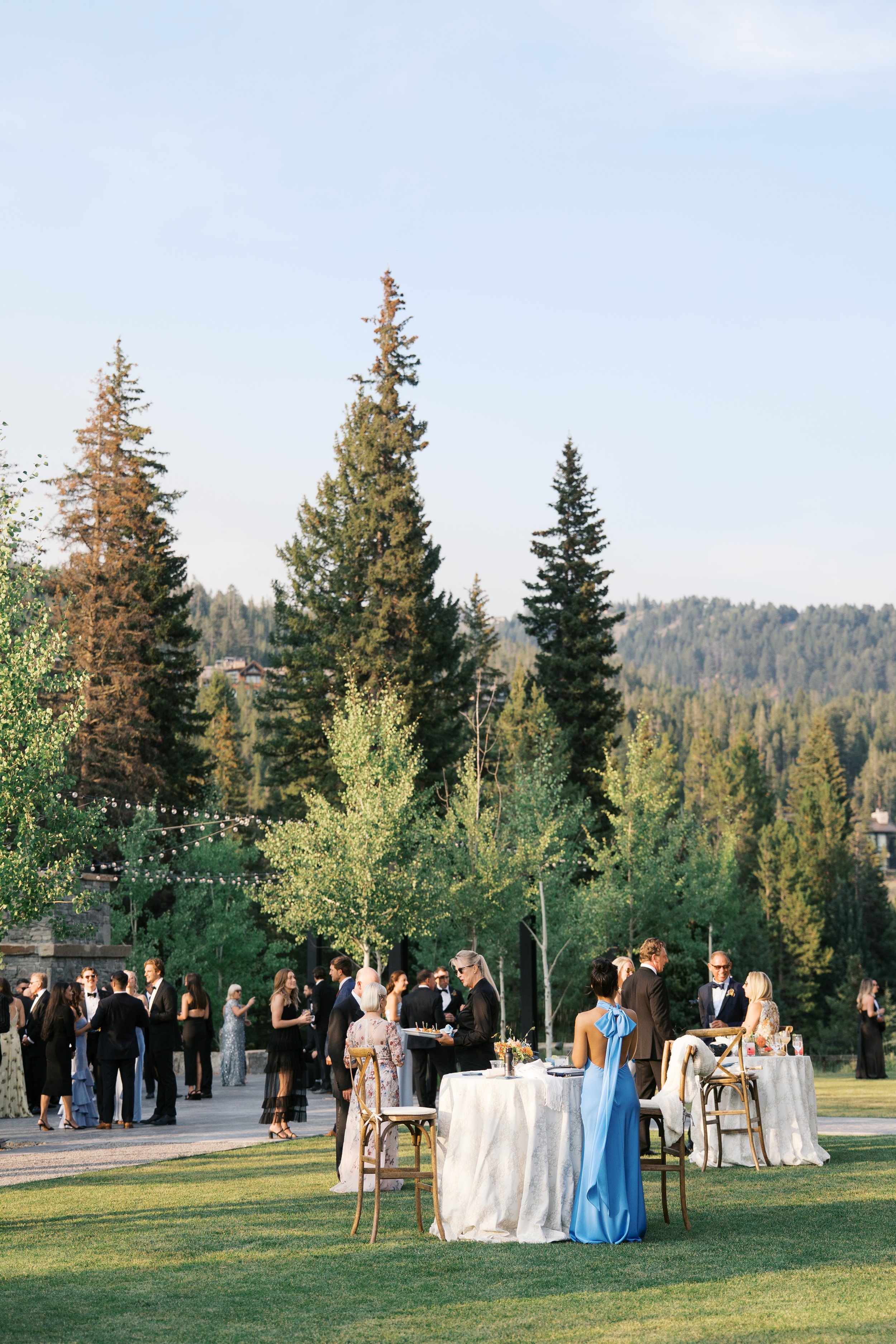 yellowstoneclub.wedding.elizabethlanier.cocktailhour-53.jpg