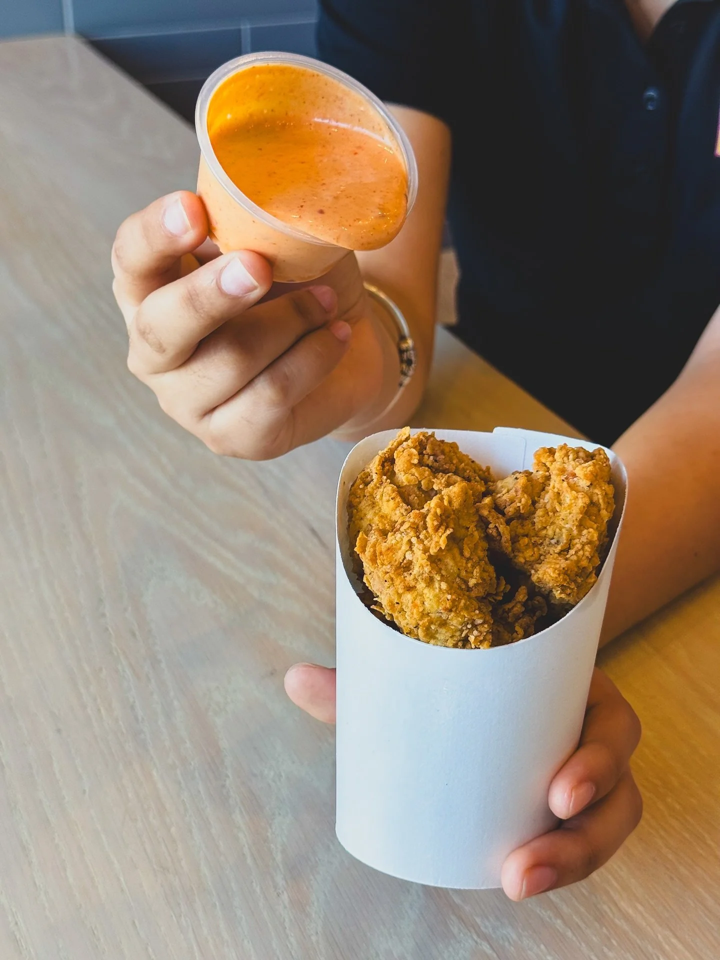 The kind of bites you can’t stop thinking about π€β€οΈ
#happyfoodhub #chickennuggets #fastfood #foodphotography #foodblogger #bramptoneats #bramptonrestaurants #foodlover