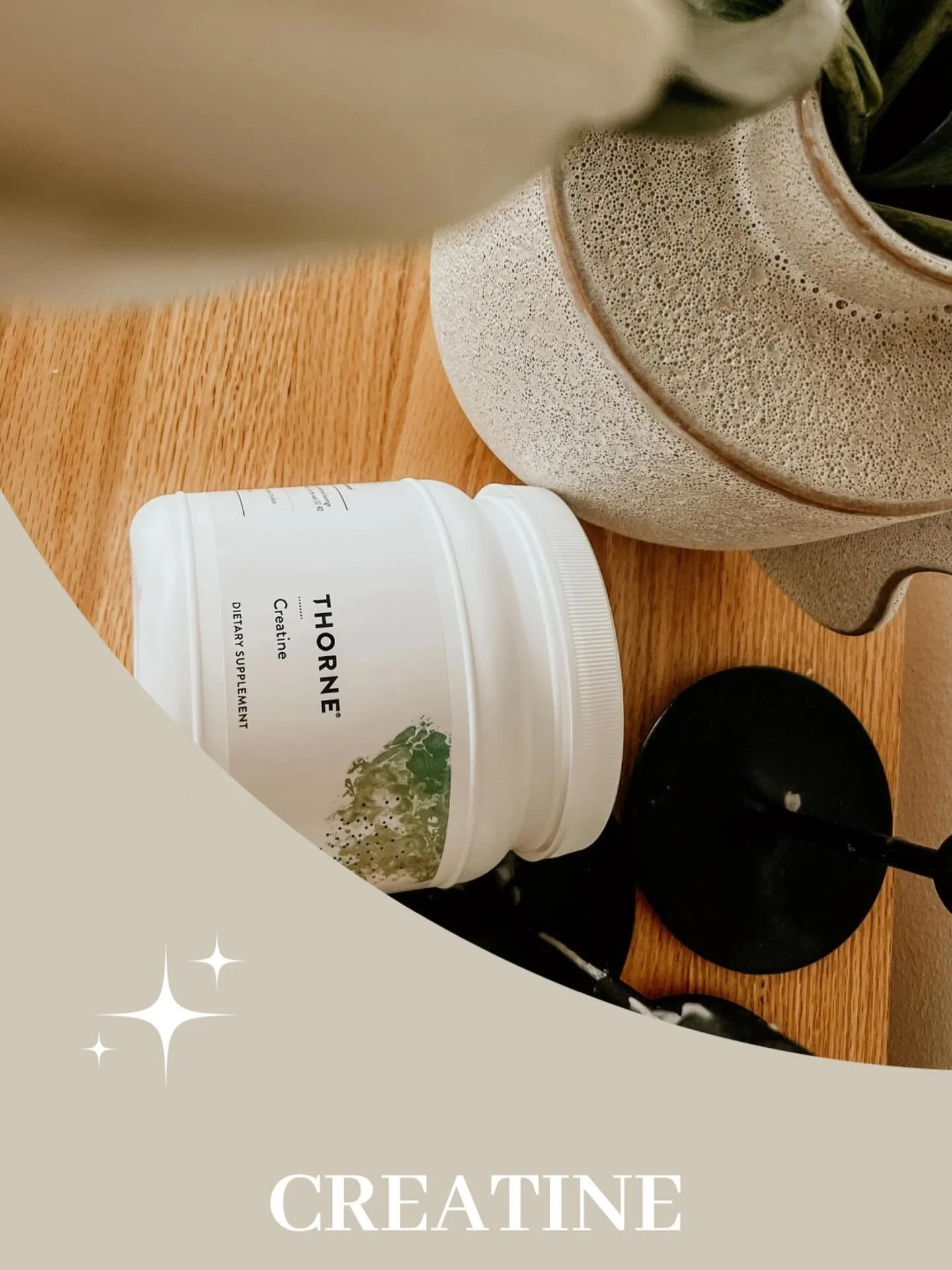 Supplement highlight: Creatine 💪🧠

What it is: 
Creatine is a compound made by your liver and kidneys from amino acids and stored mainly in the muscle and brain. 
It functions to help muscles regenerate ATP which is the main energy source for the b