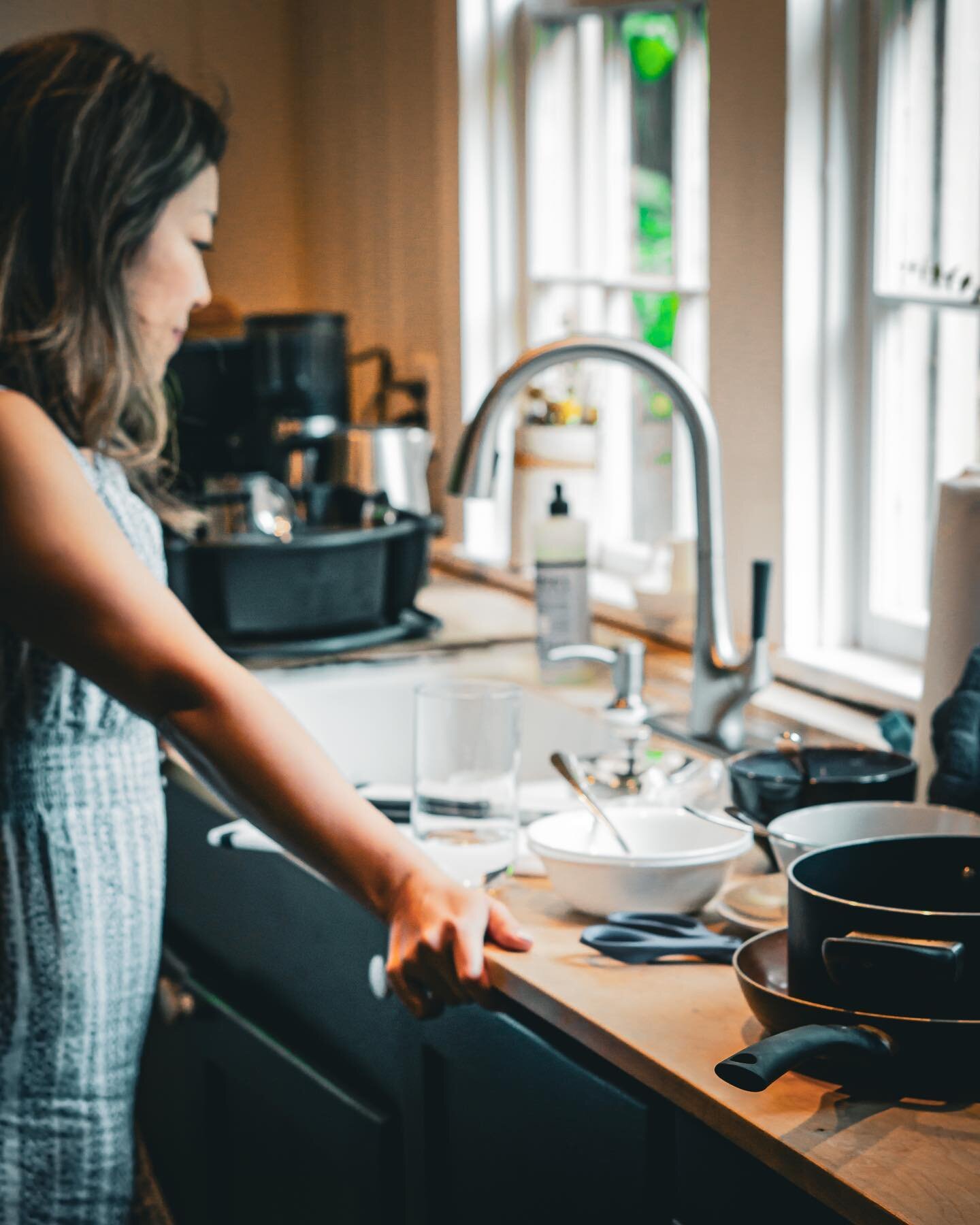 Pile of dirty dishes? Tired of having a messy home?

Want to know 5 quick actions you can take to reset your home in 30 minutes or less?

👇👇👇
Link in my bio to read more!

Photo taken by @shotby.monikaaudi.nyc

#motherhood #momlife #stayathomemom 