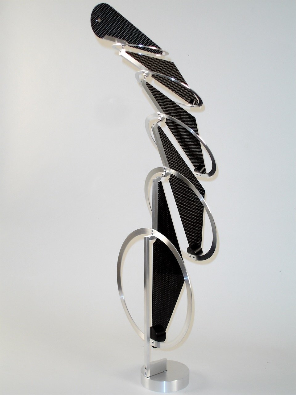 BLACK CARBON WING - 2008
Carbon fiber laminate, brushed aluminum, stainless steel