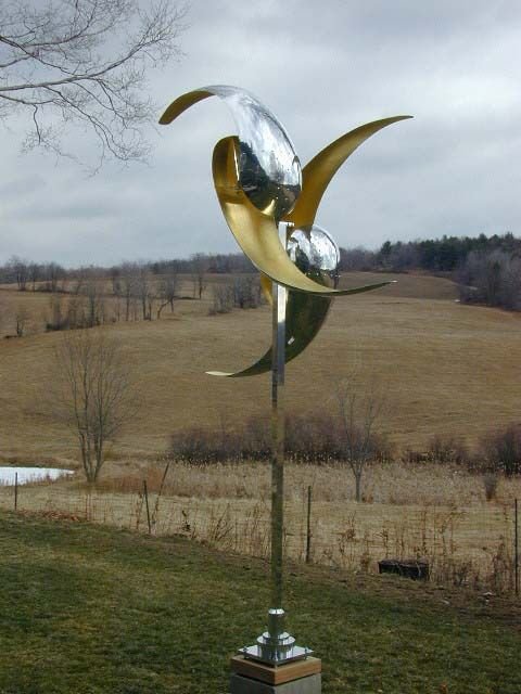 WHIMBREL - 2002
24k Gold leaf over polished aluminum, brass, stainless steel