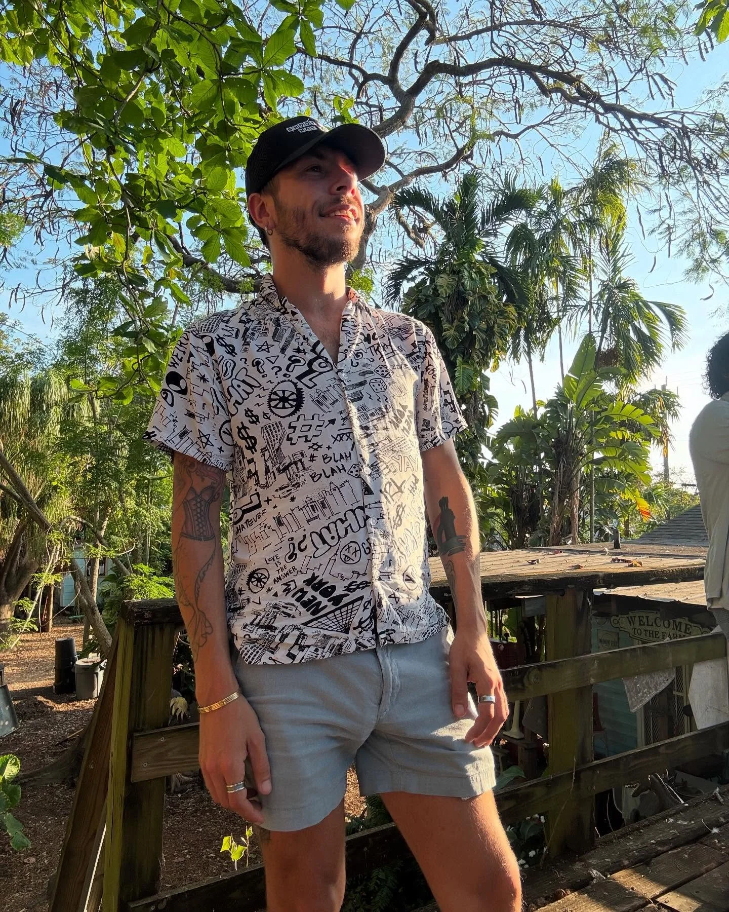 Life is full of adventures waiting to happen ✨
@earthnuscommunitygarden 
#miami #adventure #farm #earthnusfarm
