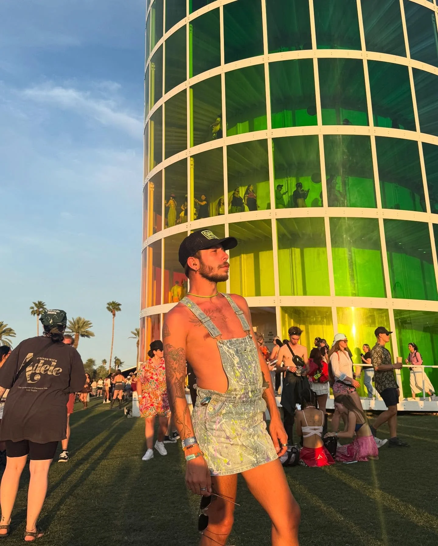 Day 3 @coachella was insane 🕶️ take me back! 👏🏼
#coachella #megtheestallion #amylandthesniffers #zedd #postmalone #coachelladay3