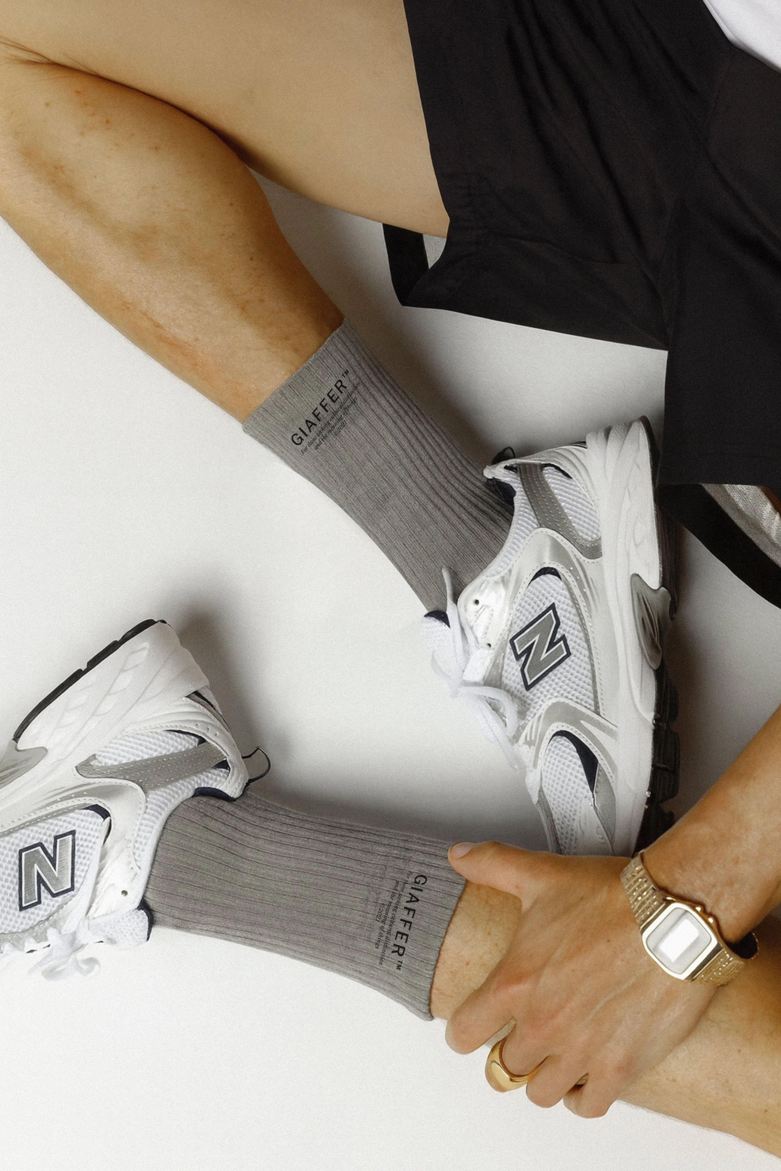 Socks grey editorial_GIAFFER.jpg (copia)