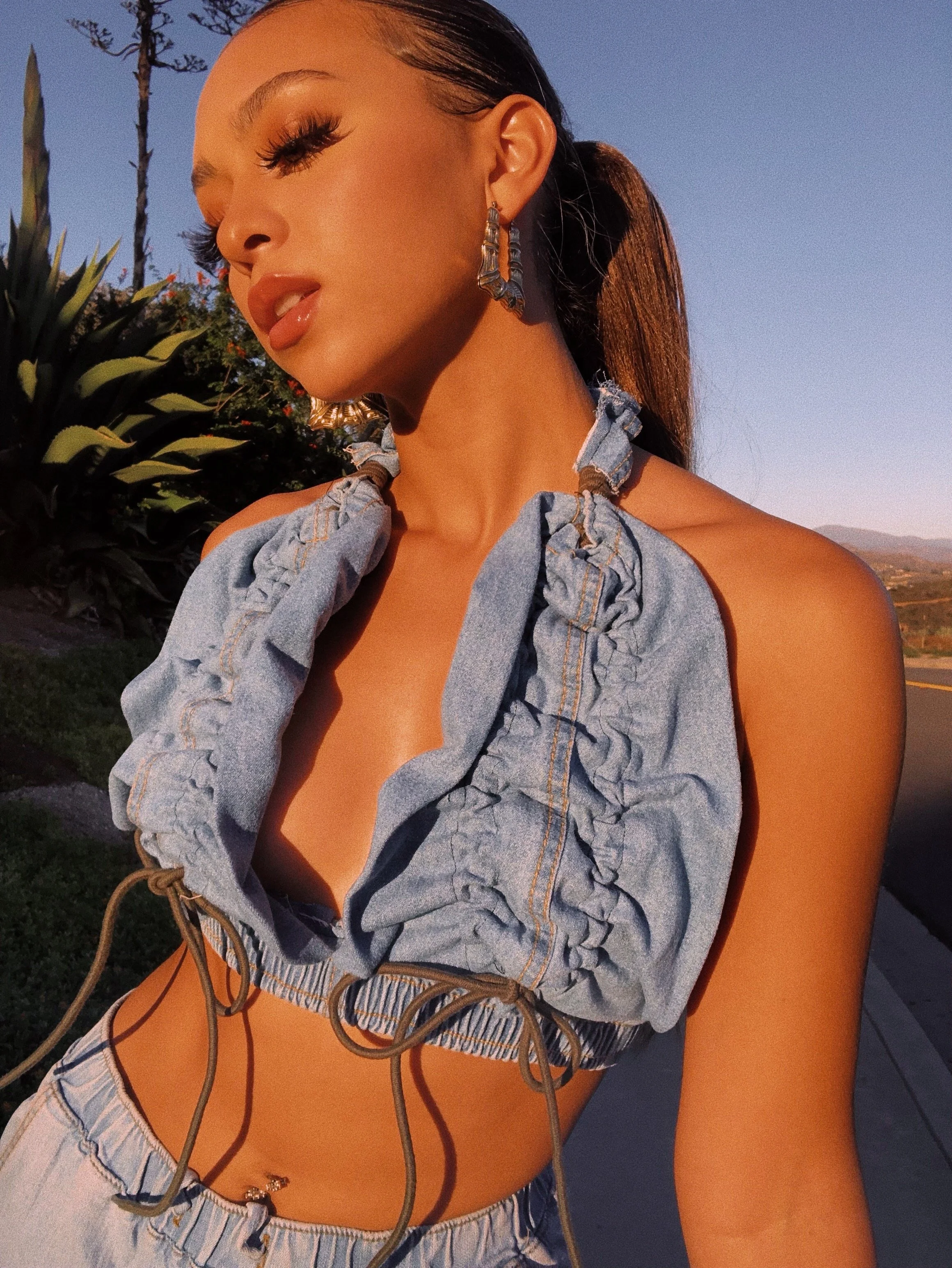 Apparel & Accessories