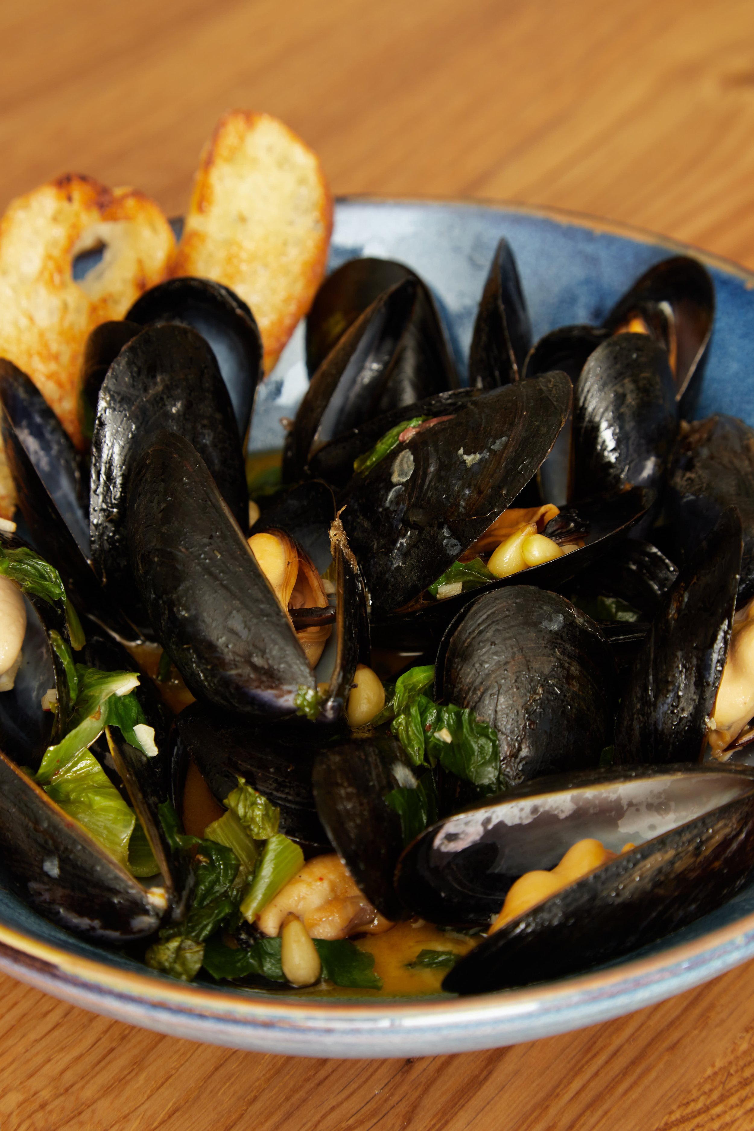 Sauteed mussels