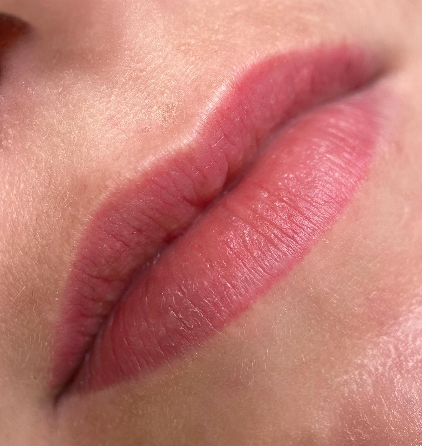 Introducing our newest service 👄

I am so excited to announce that our newest service Lip Blush is nearly here! 🙌

At Coco Cosmetic, we prioritise delivering high-quality services that exceed client expectations. This is shown through the countless