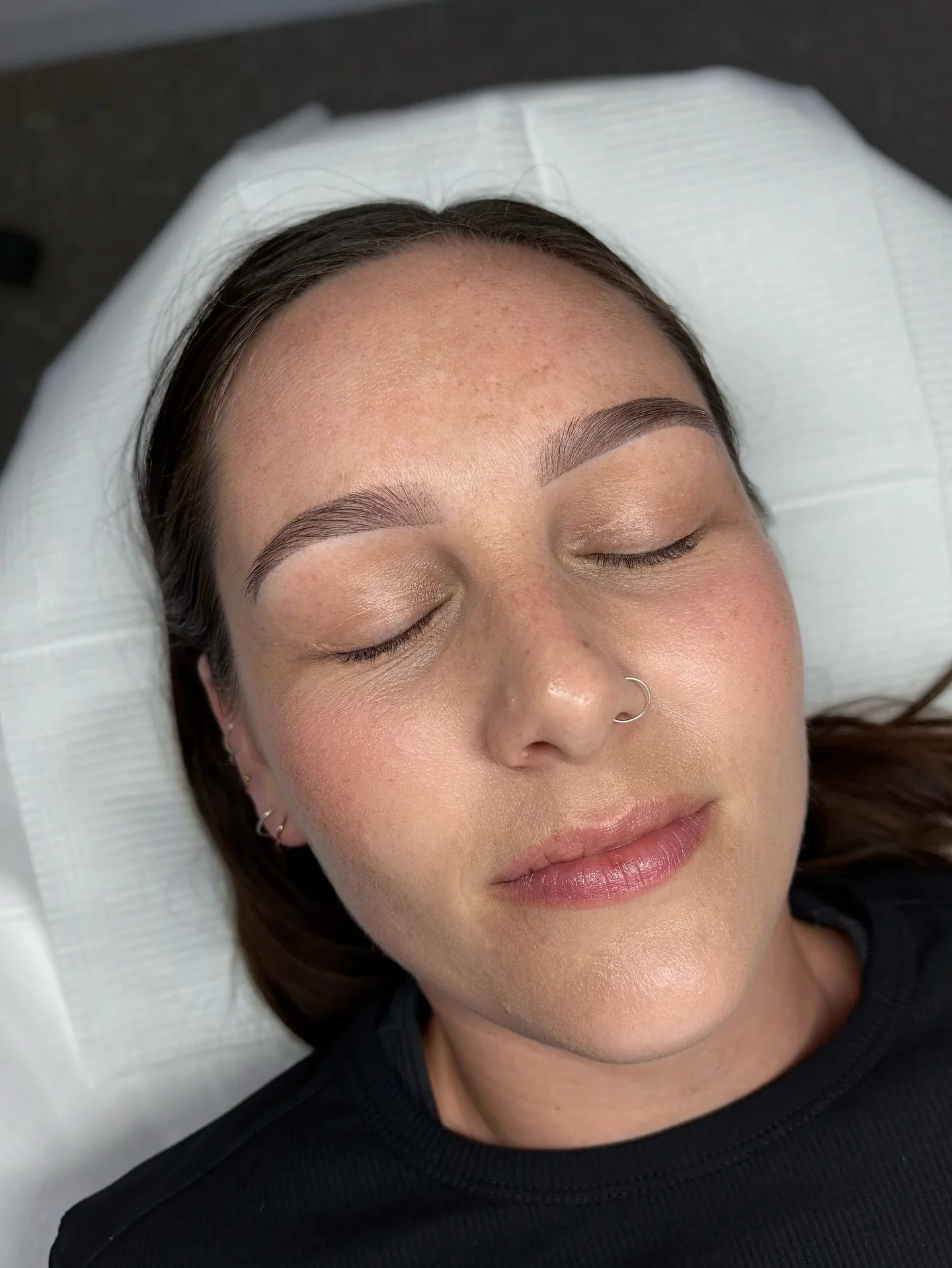 Healed Ombr&eacute; Brows! 🤩 Swipe for before ➡️

If you&rsquo;ve been considering cosmetic brow tattooing, winter is the ideal time! ❄️

The cooler weather makes it a lot easier to avoid swimming, sweating, and sun exposure during the crucial 10-da