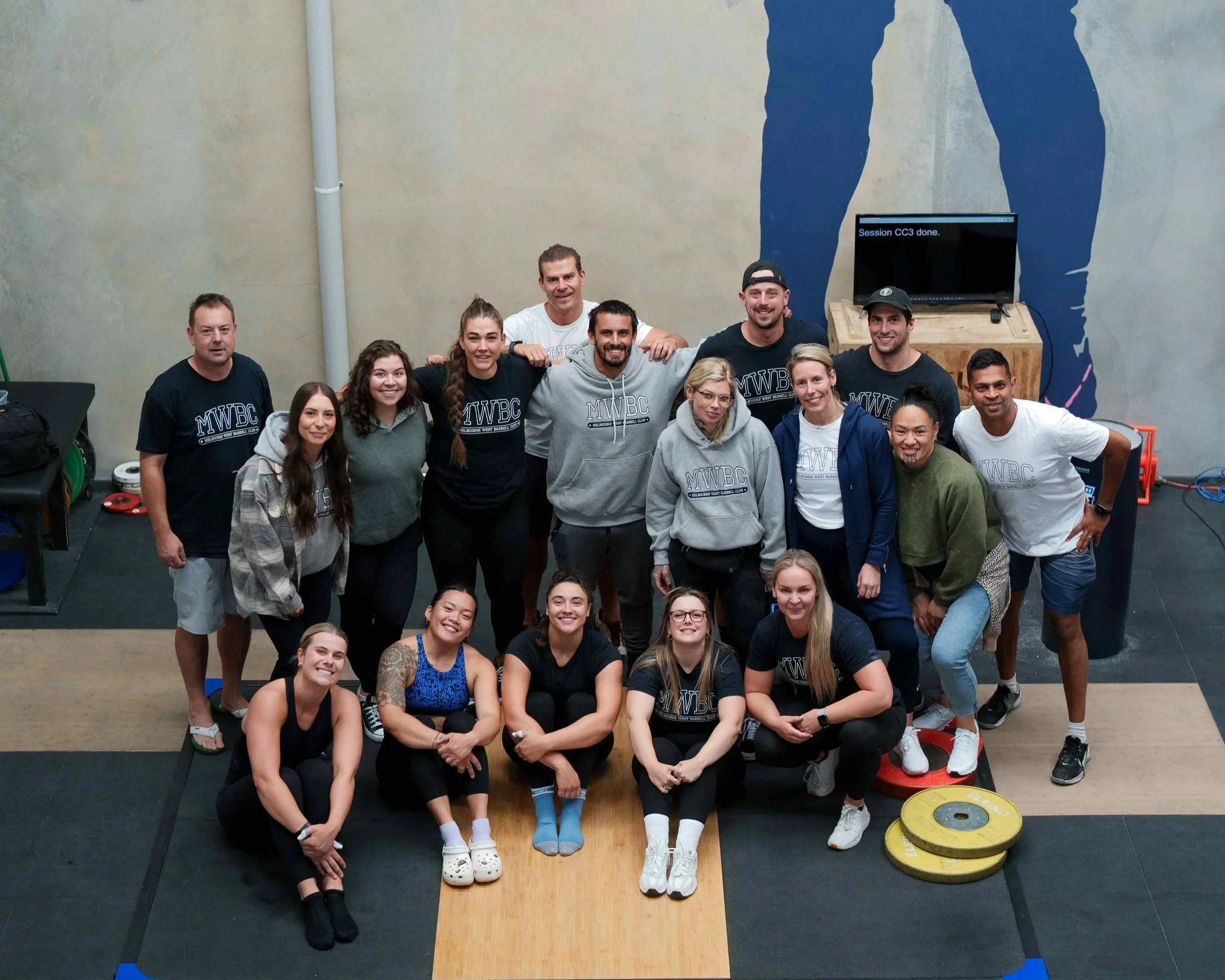 The Power of Training With Others in Weightlifting