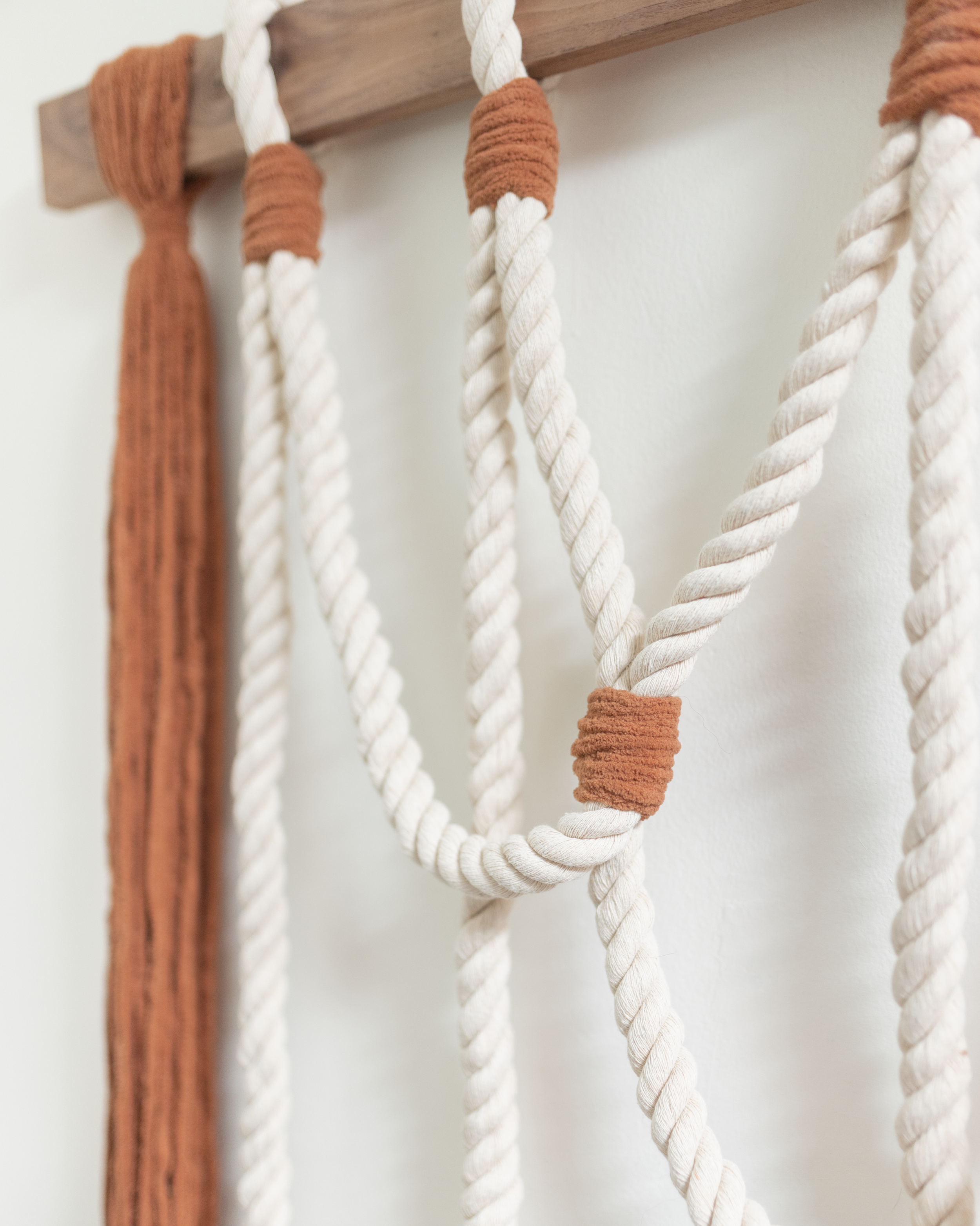 RKDA MEDIA_Handcraftd Hippie_Terracotta Tether-macrame-wall-art_13.png