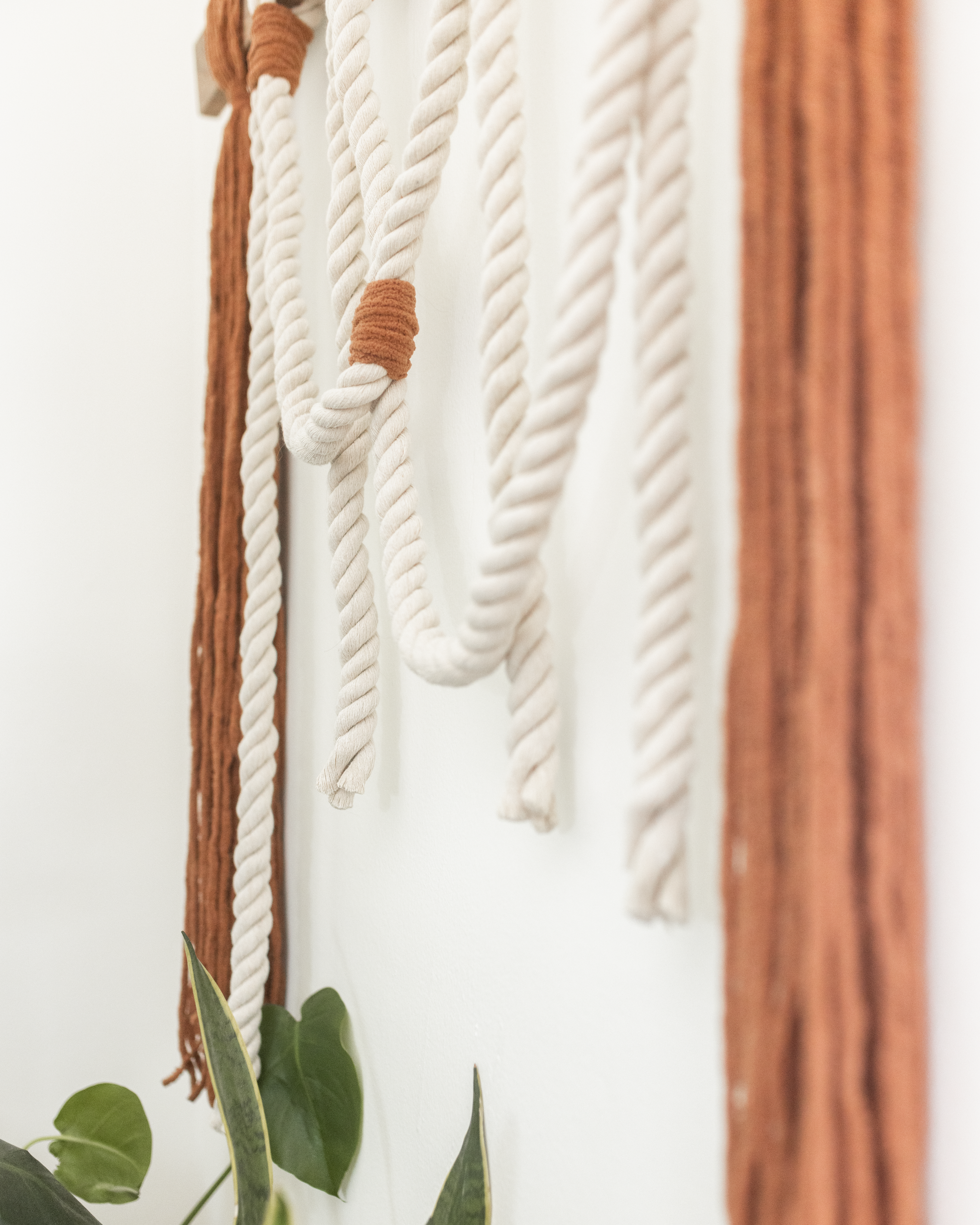RKDA MEDIA_Handcraftd Hippie_Terracotta Tether-macrame-wall-art_08.png