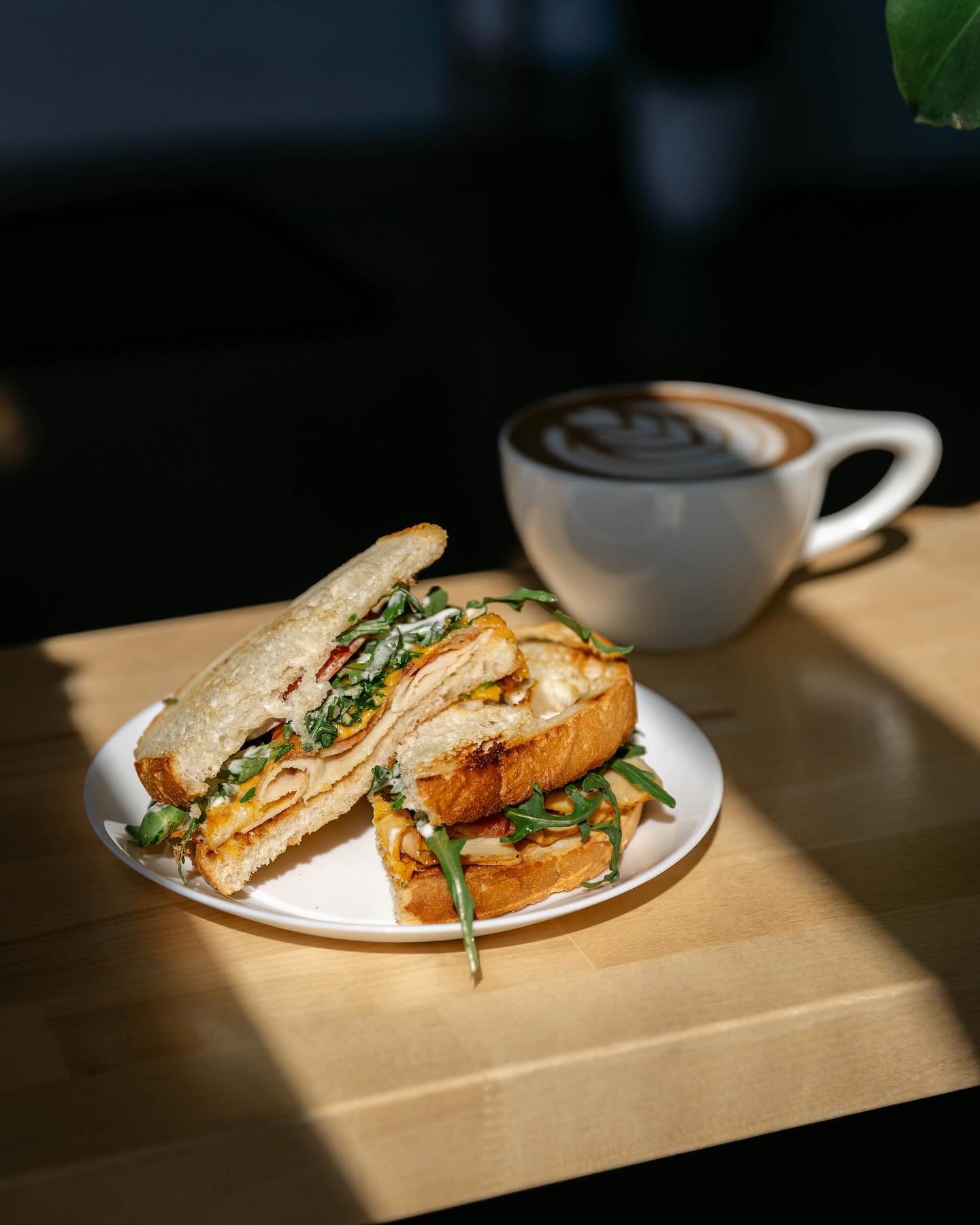 Start the week off right with a Chicken Bacon Ranch Sandwich 🥪

#coalescencecoffee