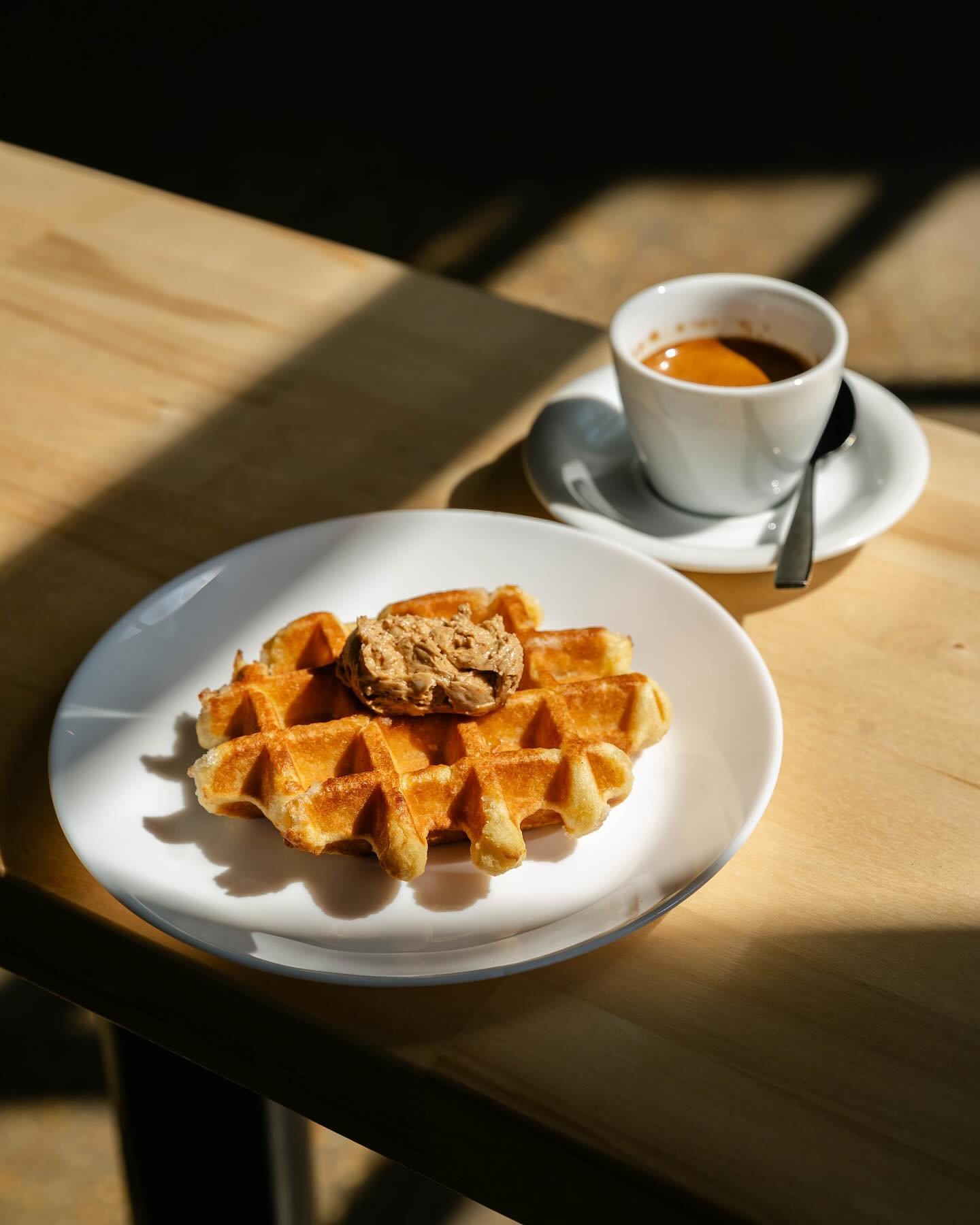 A waffle and espresso is just the pairing you&rsquo;ll need for your morning grind. Come on in.

#coalescencecoffee