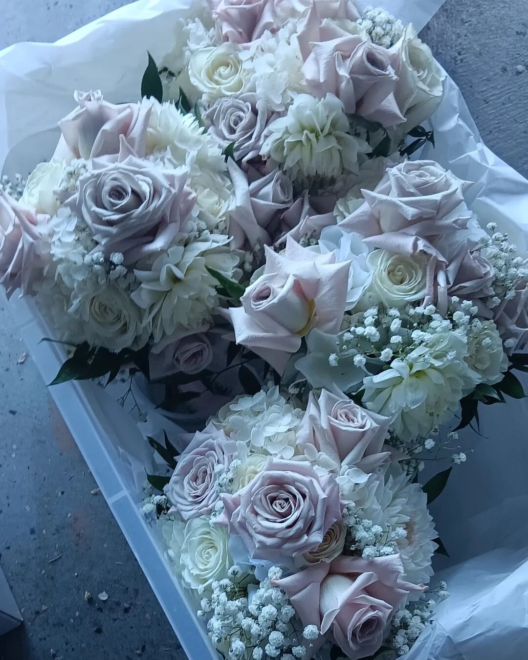 Dusty pinks &amp; whites 🌷

#hillsflorist #weddingbouquet