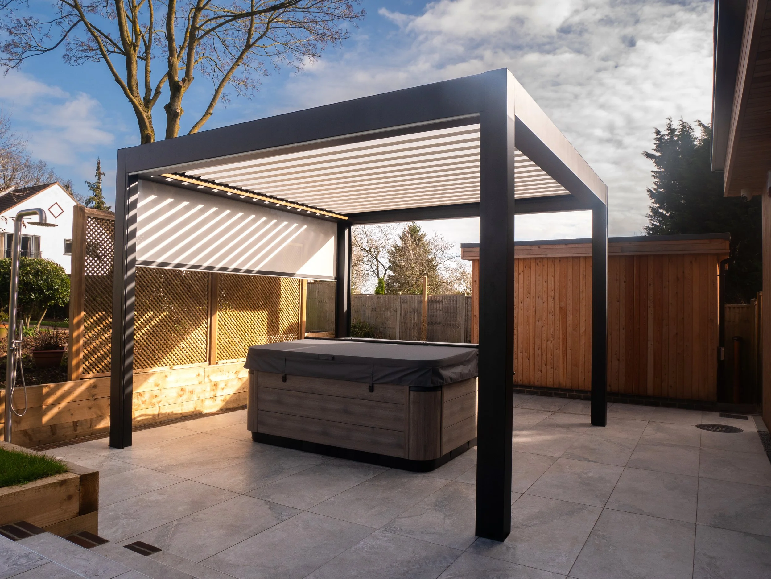 Outhounds Louvered Pergola 3.jpg