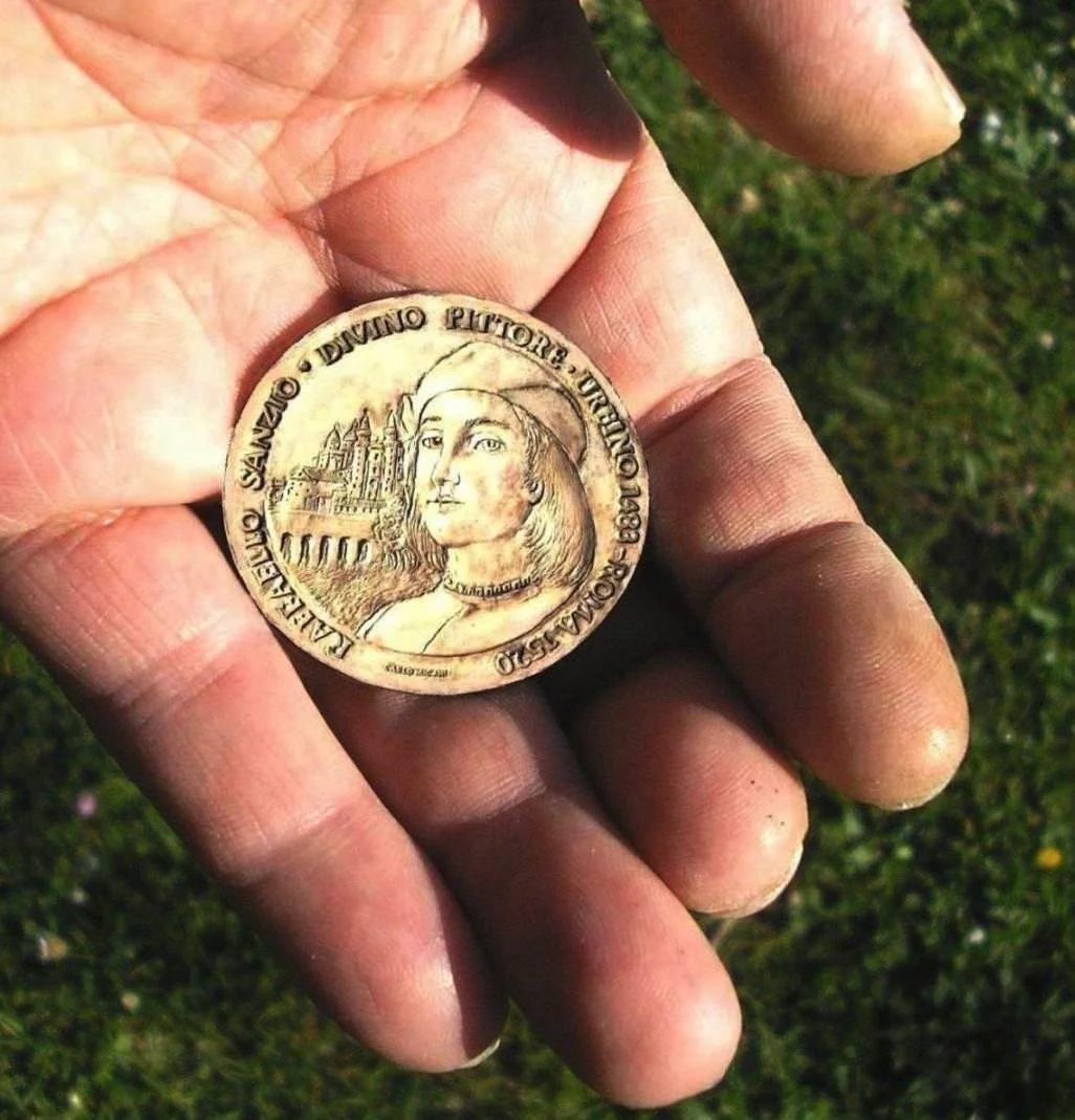 Dimensioni medaglia bronzo Raffaello, 2020