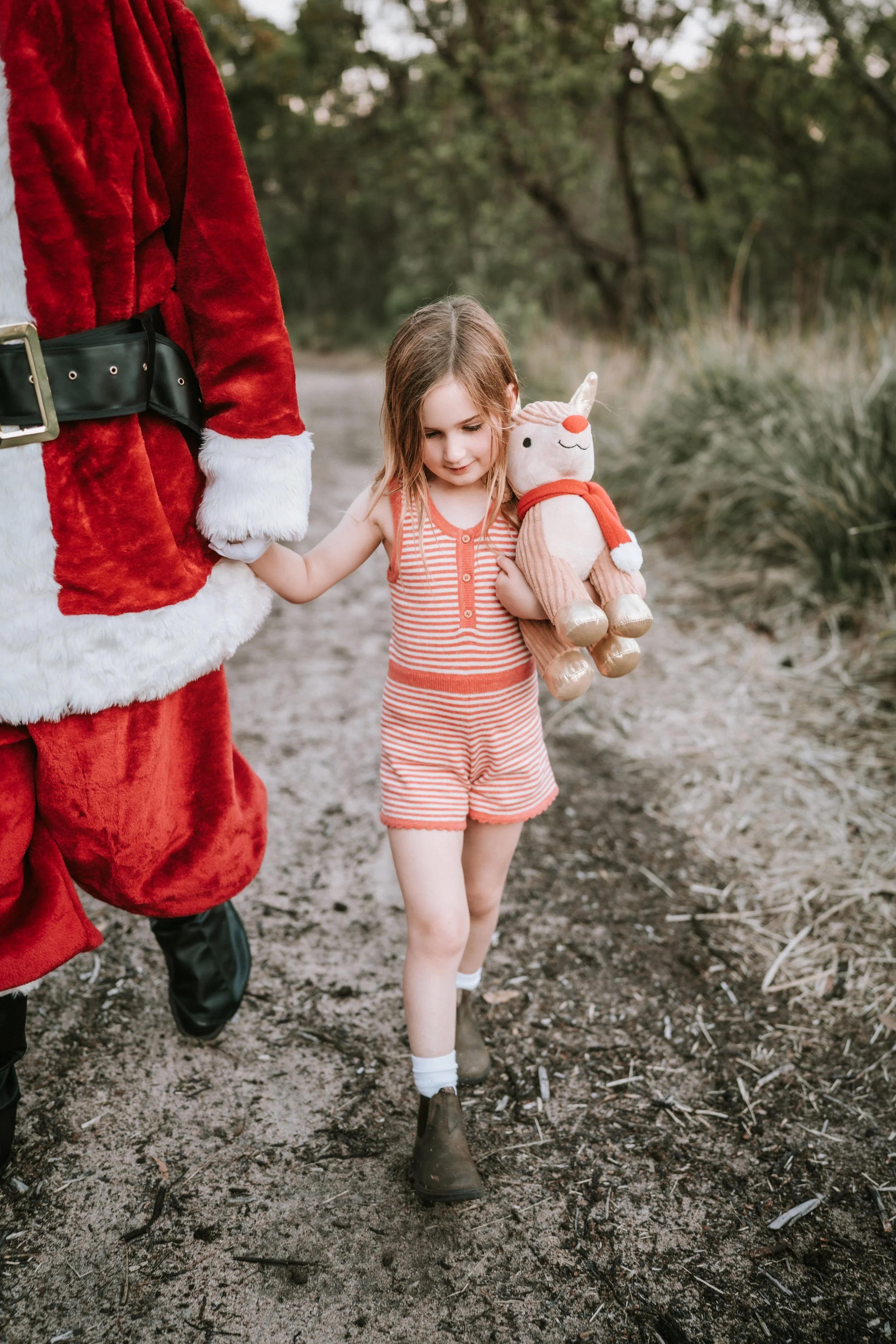 geelong-family-christmas-photoshoot-with-santa.jpg