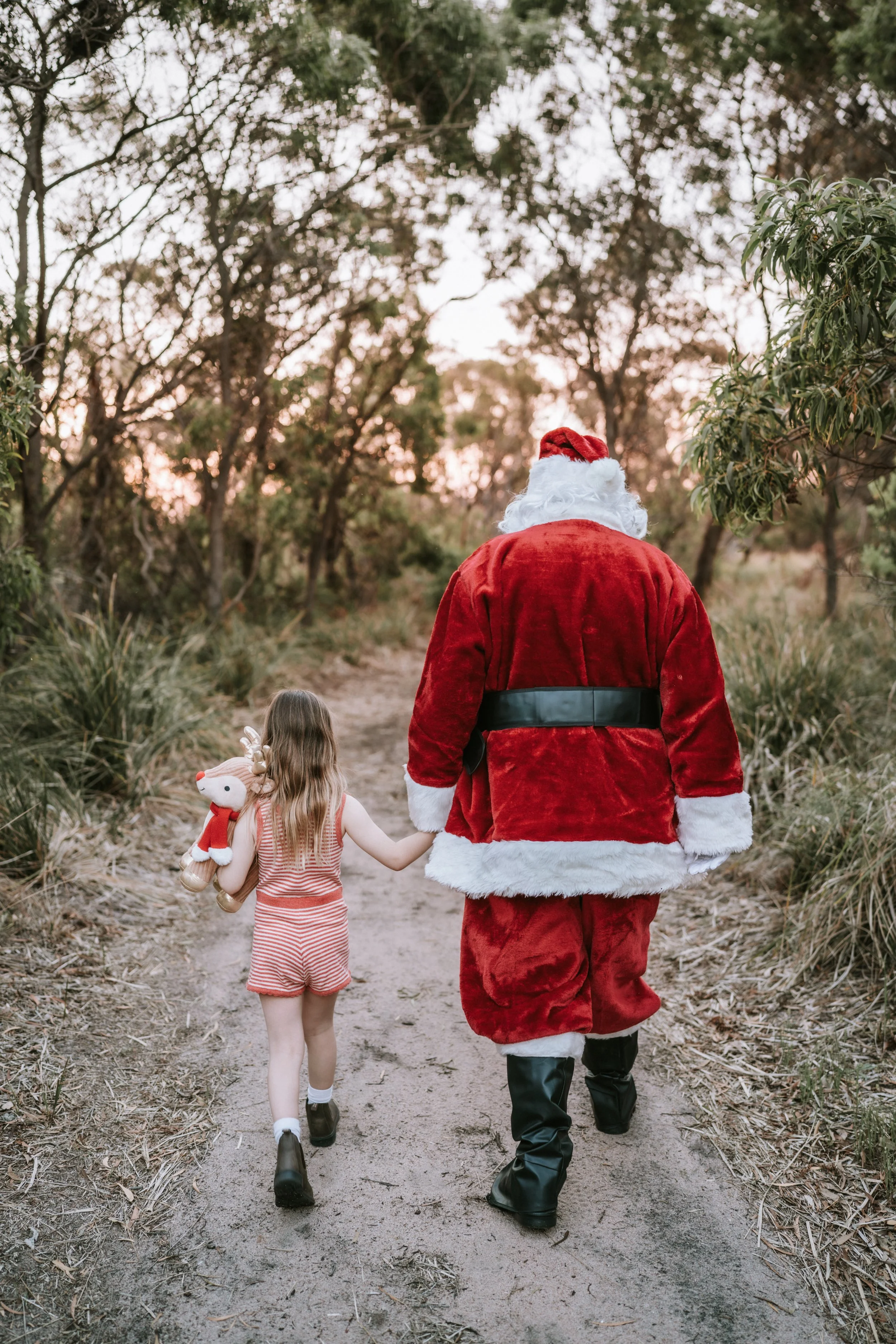 ocean-grove-children-photos-with-santa-sunset.jpg
