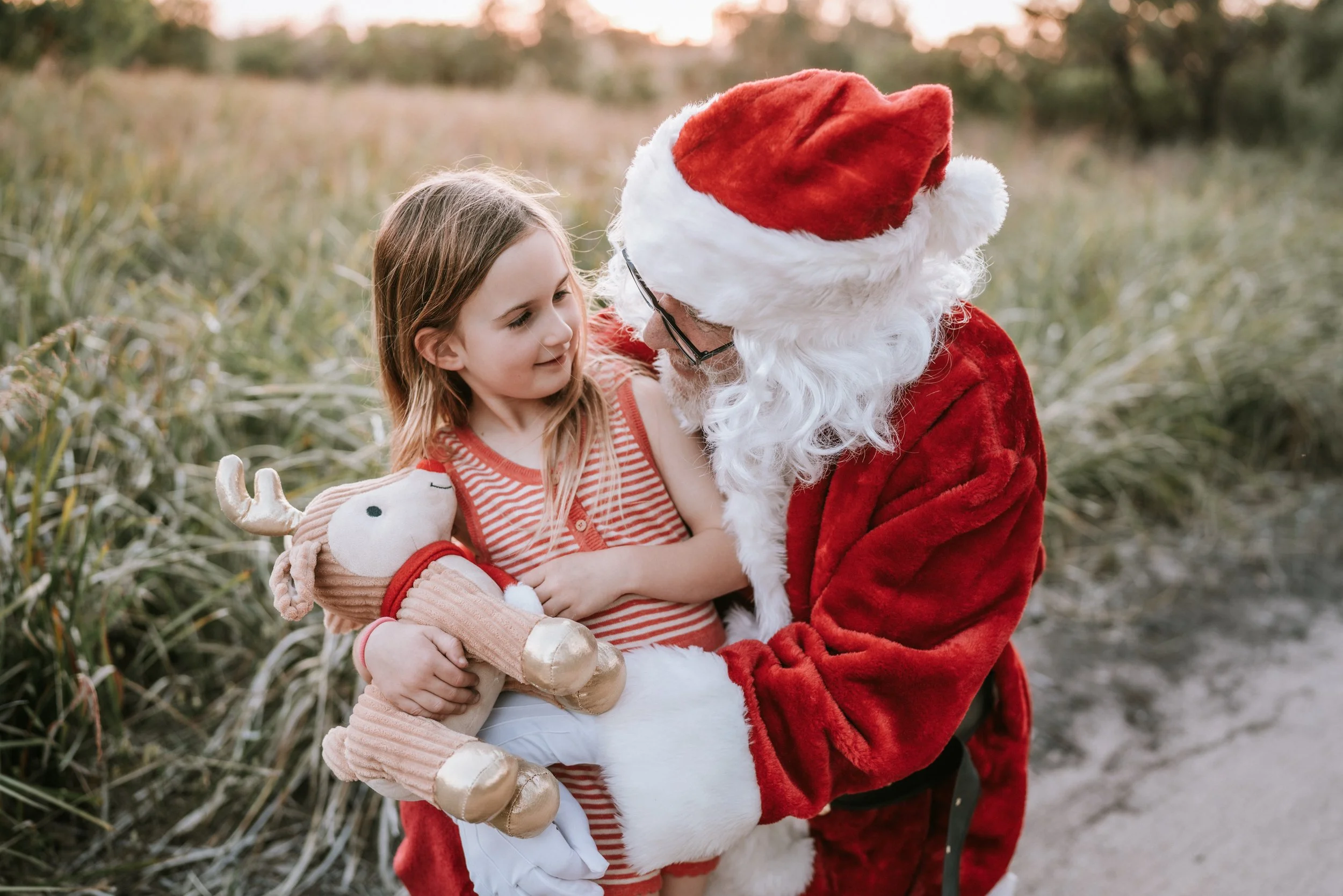 geelong-parents-and-kids-santa-sunset-session.jpg