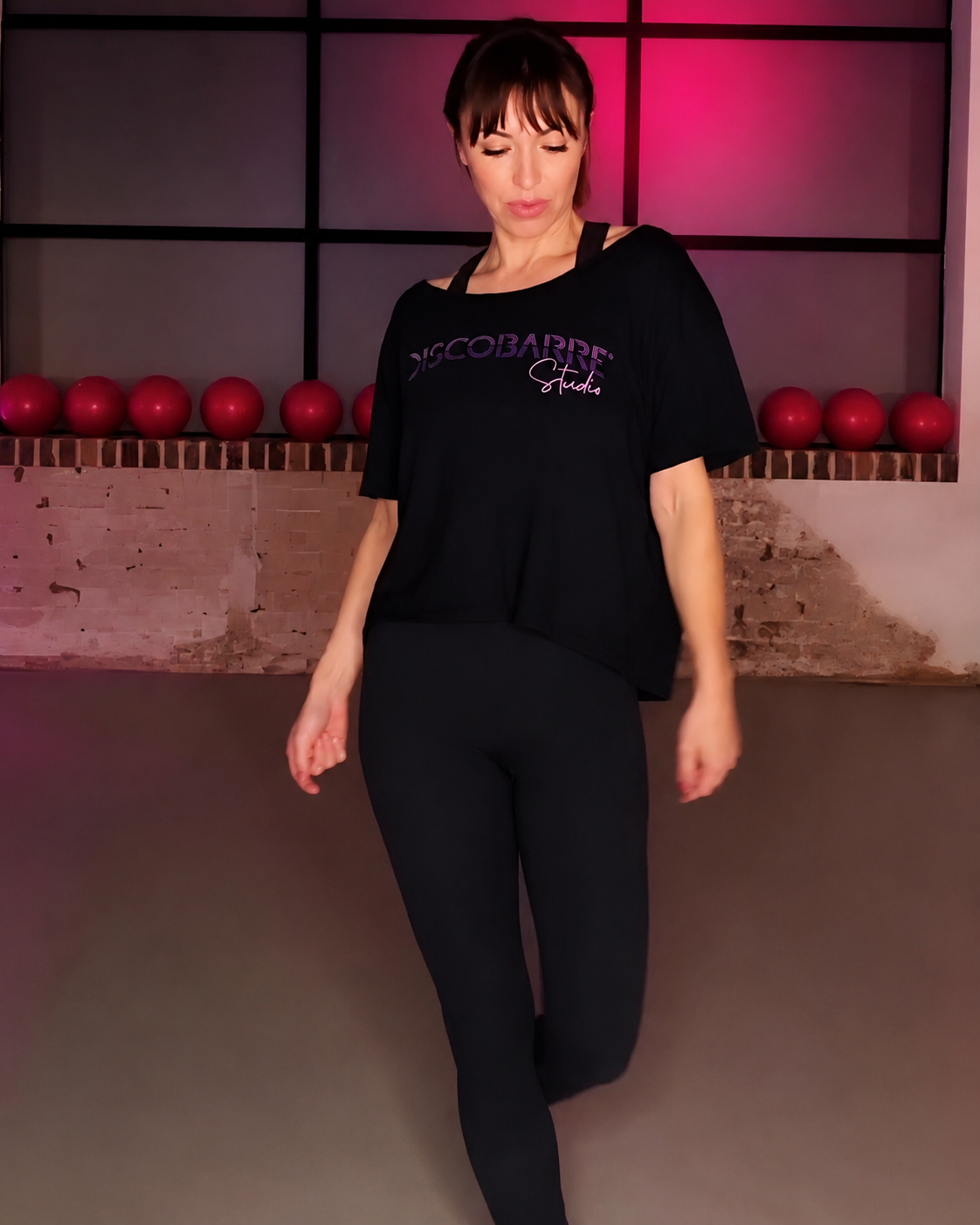 Disco Barre™ Crop Tee - Black