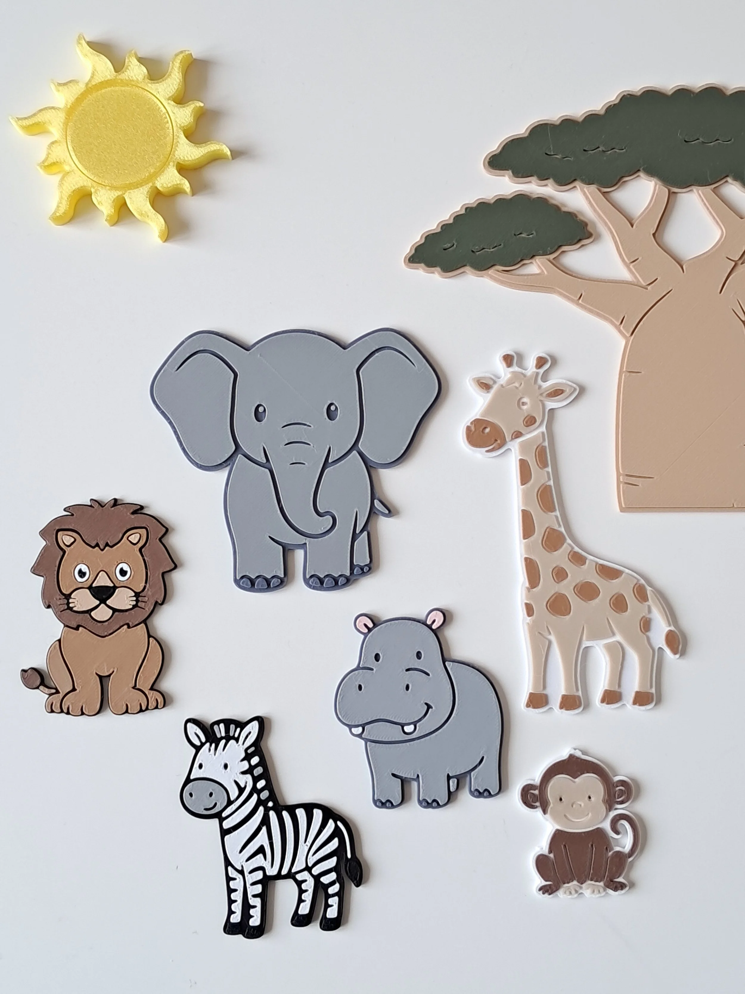 Les animaux de la savane , mini monde, table sensorielle, tri