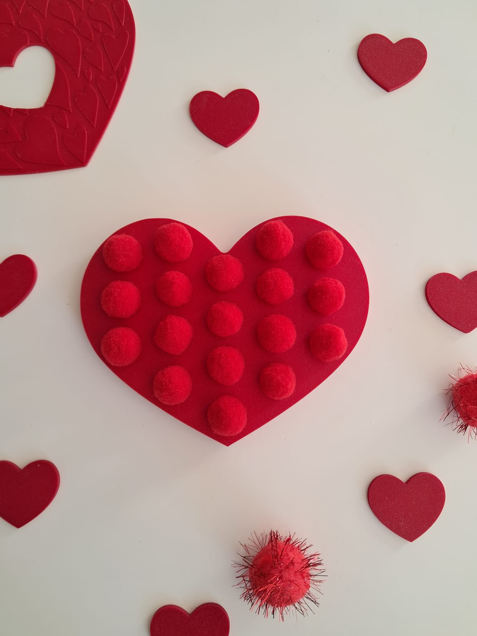 Plateau bio sensoriel Forme coeur à trous