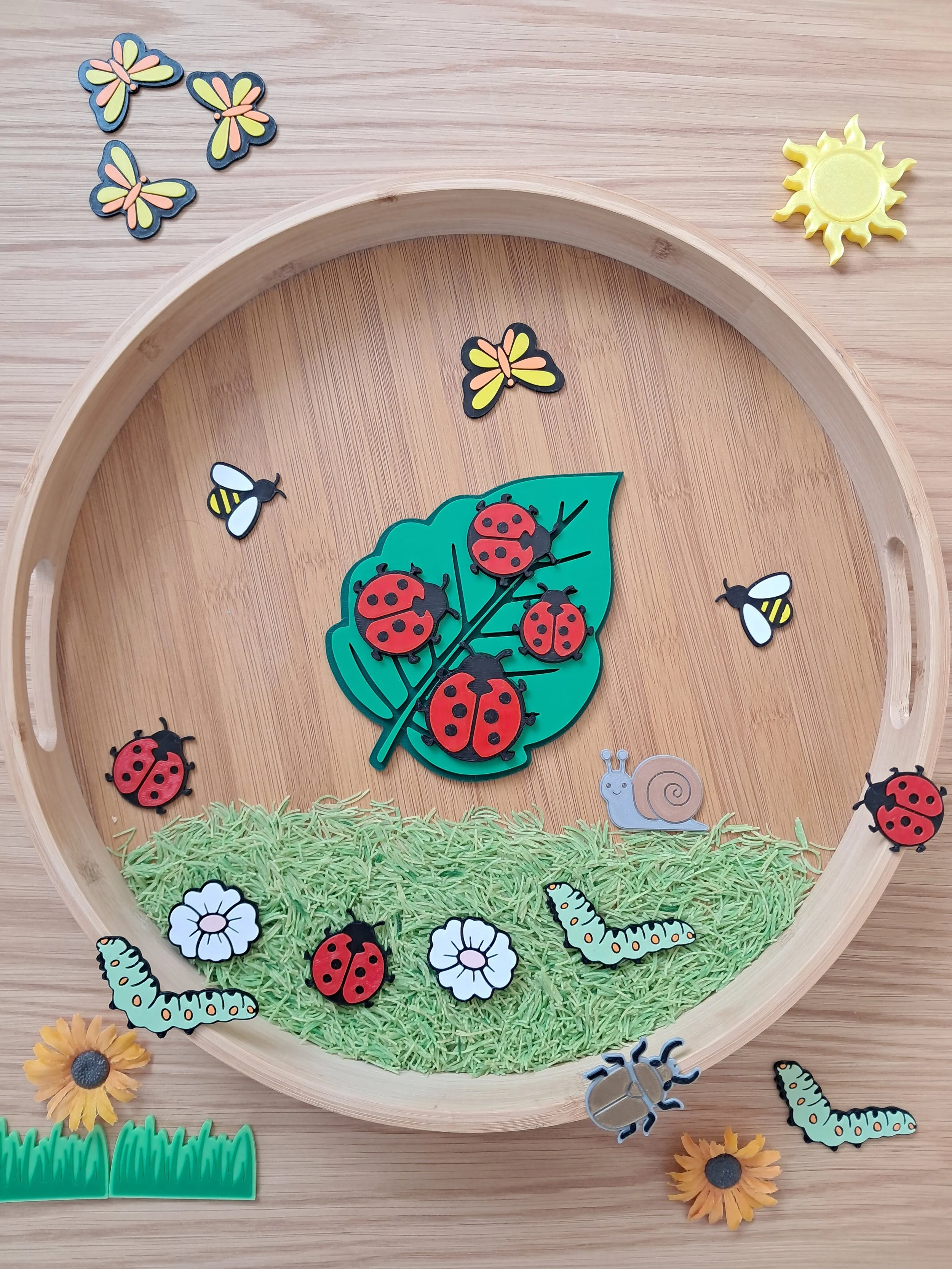 Puzzle sensoriel Feuille et ses 4 coccinelles