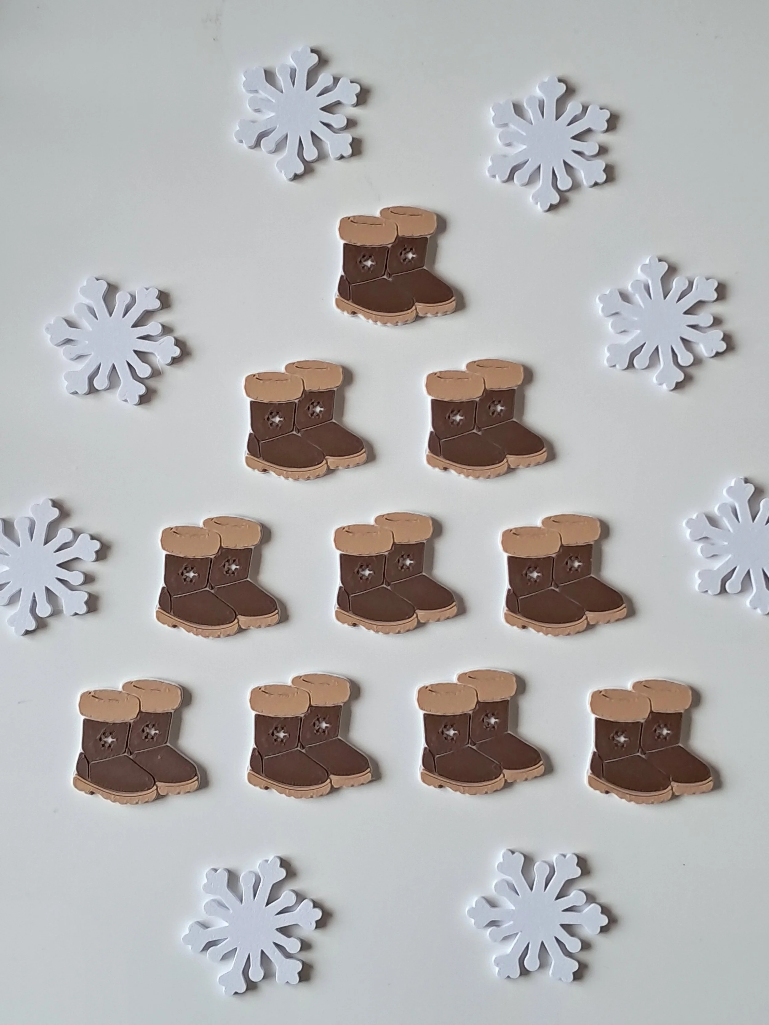 ❄️ Lot de 10 petites bottes– Jetons sensoriels et éducatifs