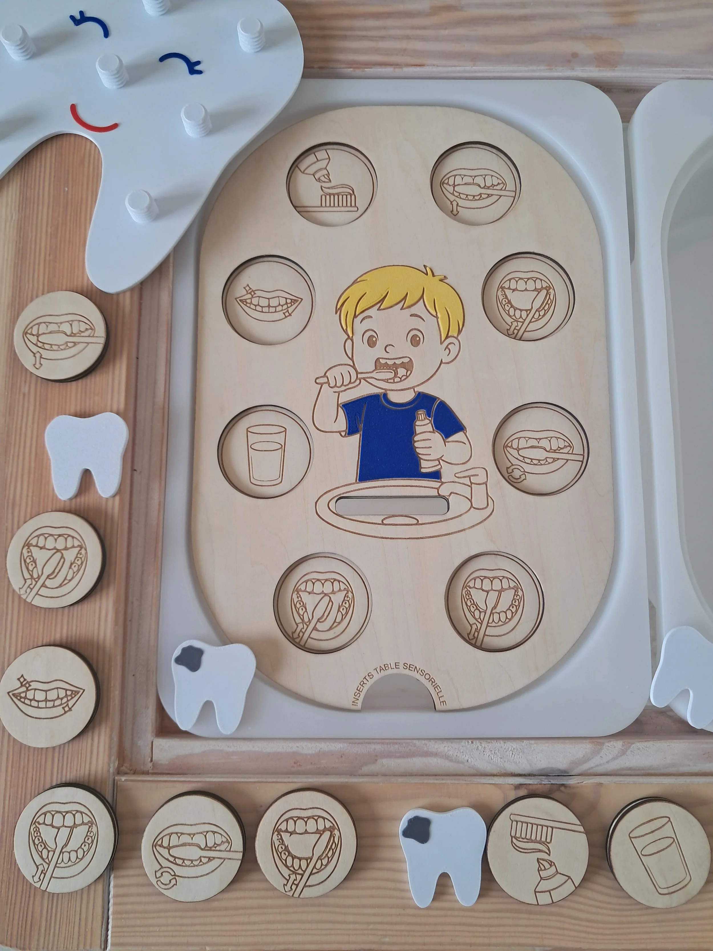 Petit insert trofast Apprentissage du brossage des dents