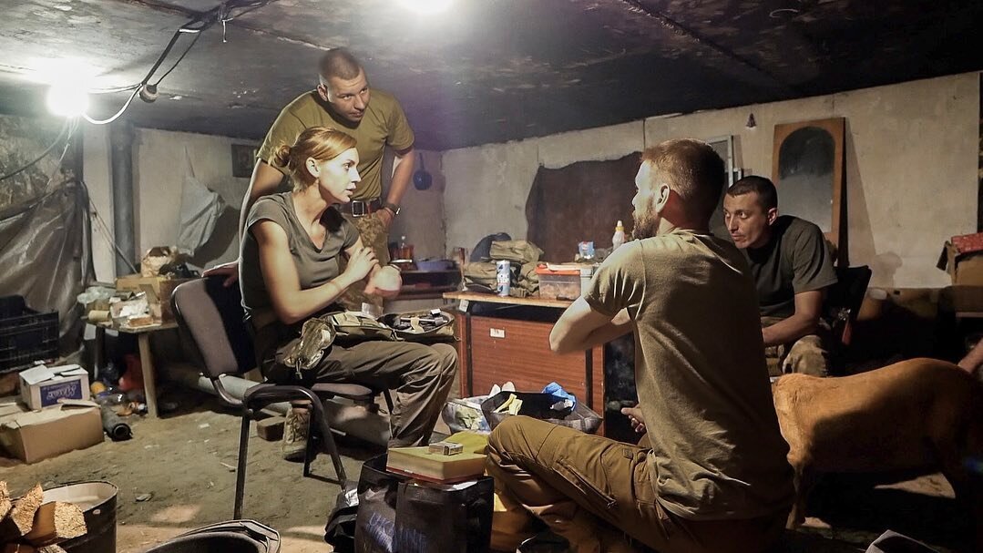 Tactical medical training in an Avdiivka bunker. Have yet to find a situation in which this woman will not teach Ukrainian soldiers the basic skills to save their own lives and those of their comrades on the frontlines