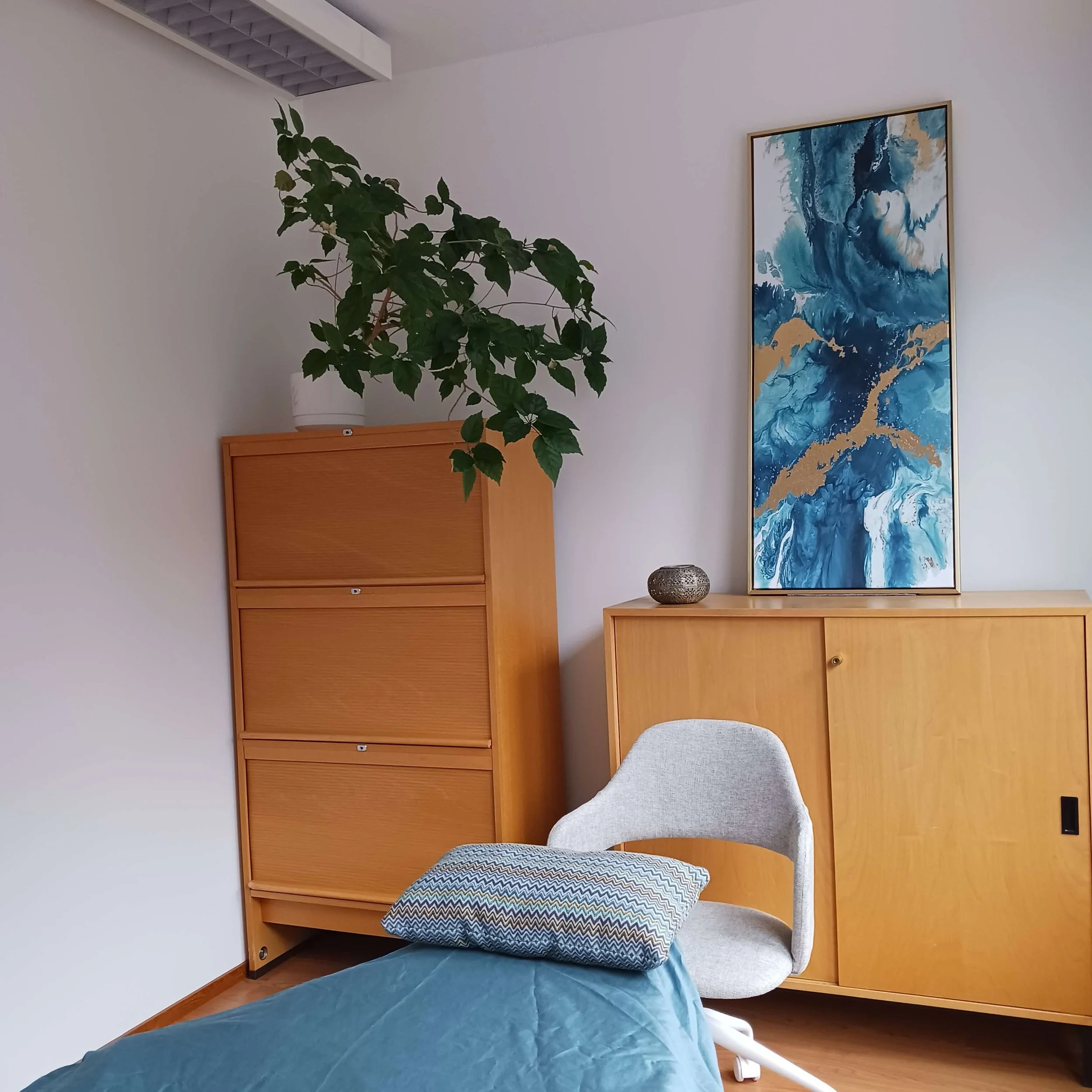 Tunnelmallinen ja kaunis hoito- ja valmennustila luo turvallisen ilmapiirin kohtaamiselle.