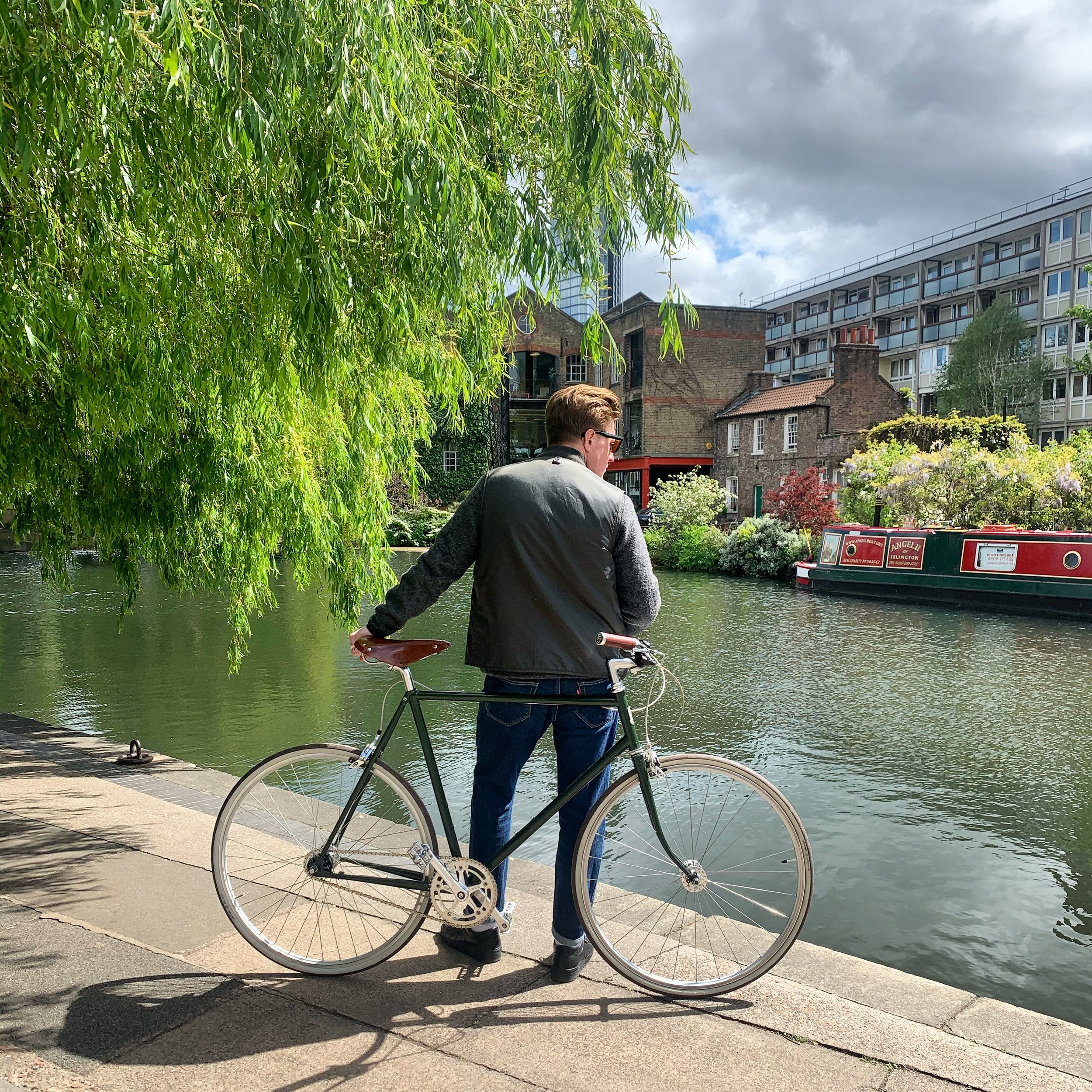 Walbrook 3-speed in Moss Green with Porteur Handlebars and Dark Brown leather