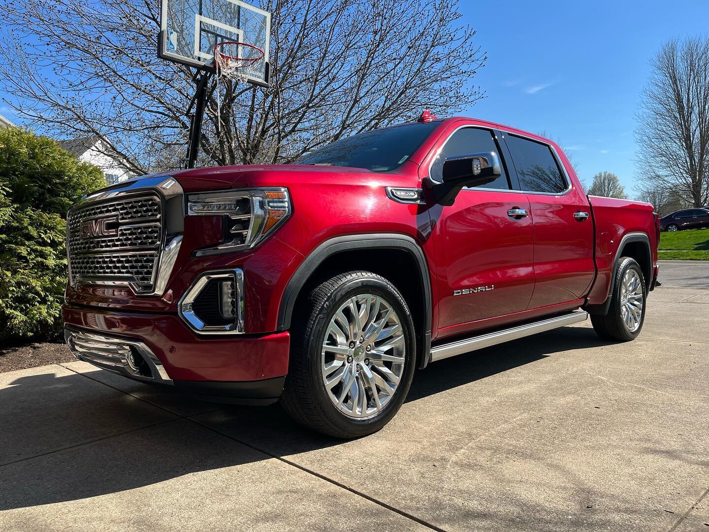 His and hers 🧼.. Why get one car detailed when you can get two? Our team can have two vehicles detailed in under 4 hours 🤯. If you are looking for top of the line Mobile detailing we are the best team for you. Give us a call 463-701-2510 or check o