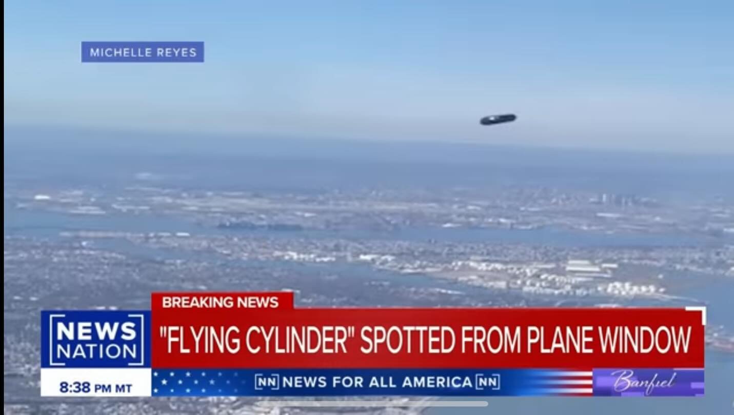 A #MysteriousSighting captured on camera over New York&rsquo;s LaGuardia Airport has everyone buzzing!  Check out the mysterious footage that occurred on April 24, 2024 and let us know what you think. 🛸🎥 

Watch: bit.ly/4bb8qwu

It&rsquo;s no coinc