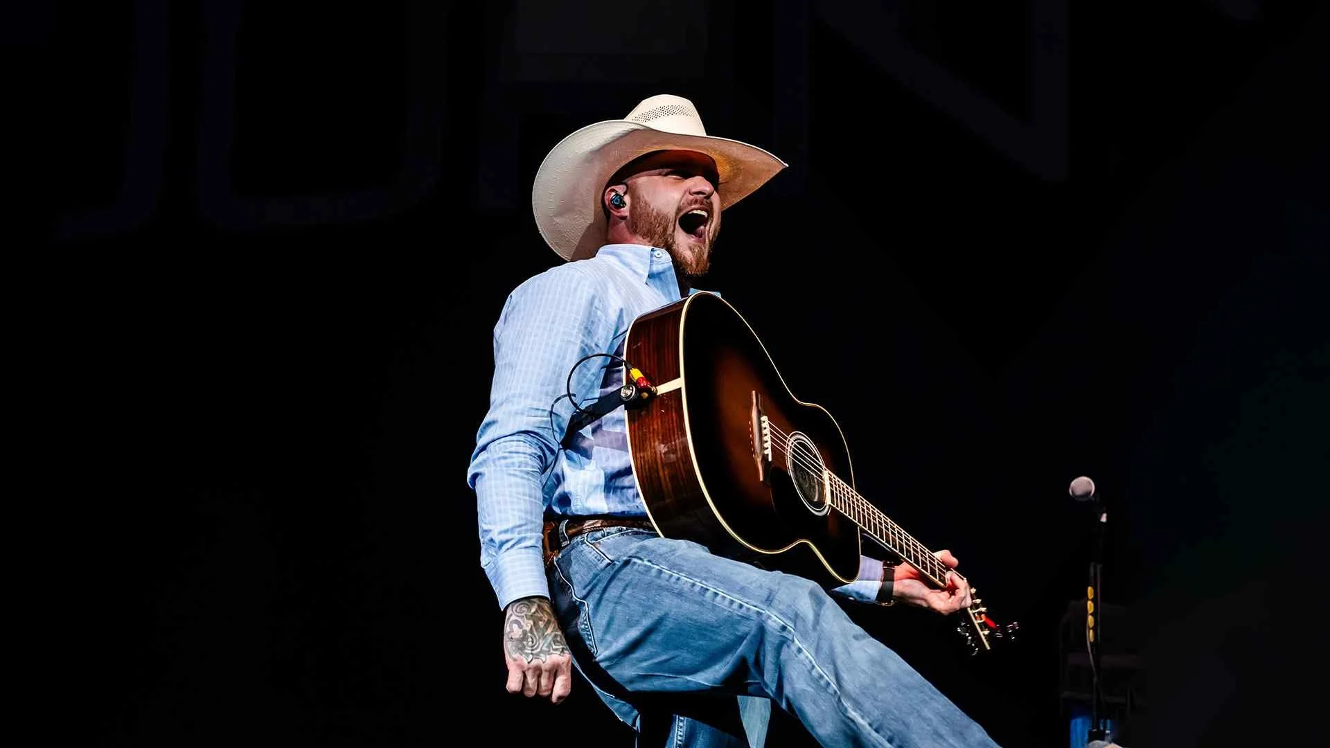 Cody Johnson Live 26