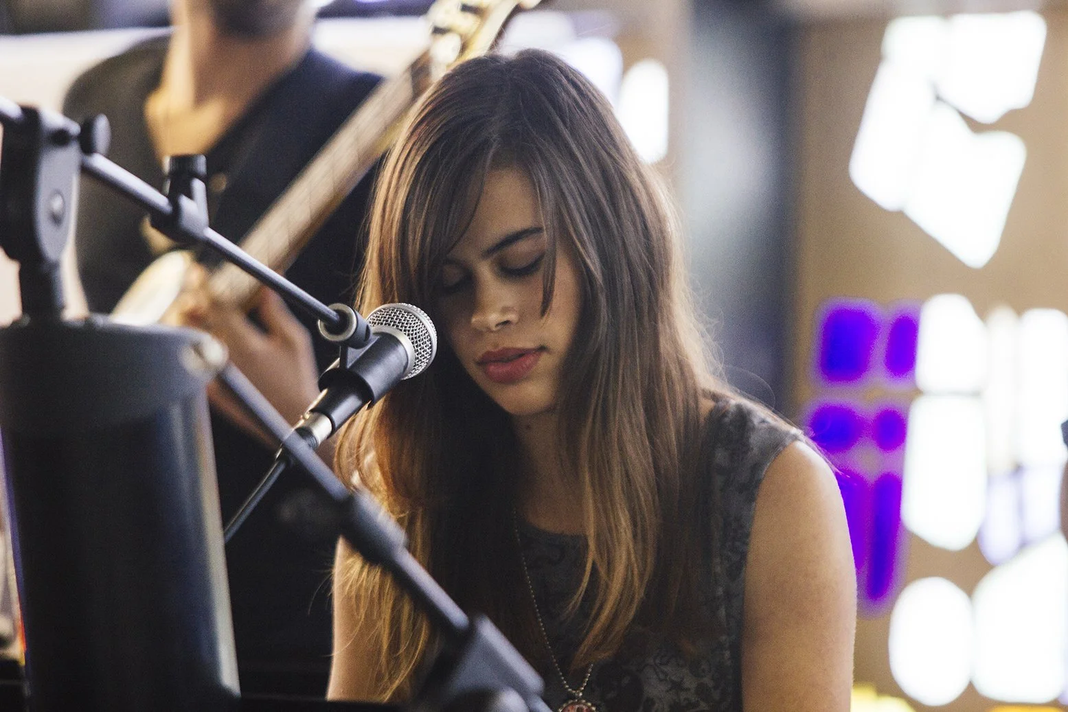 YOUNGARTS SHOW KEYBOARD PLAYER.jpg