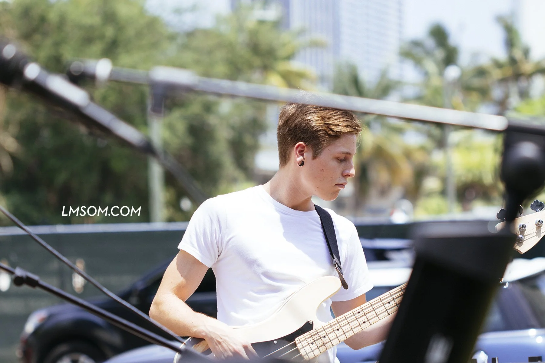 bass player downtown miami.jpg